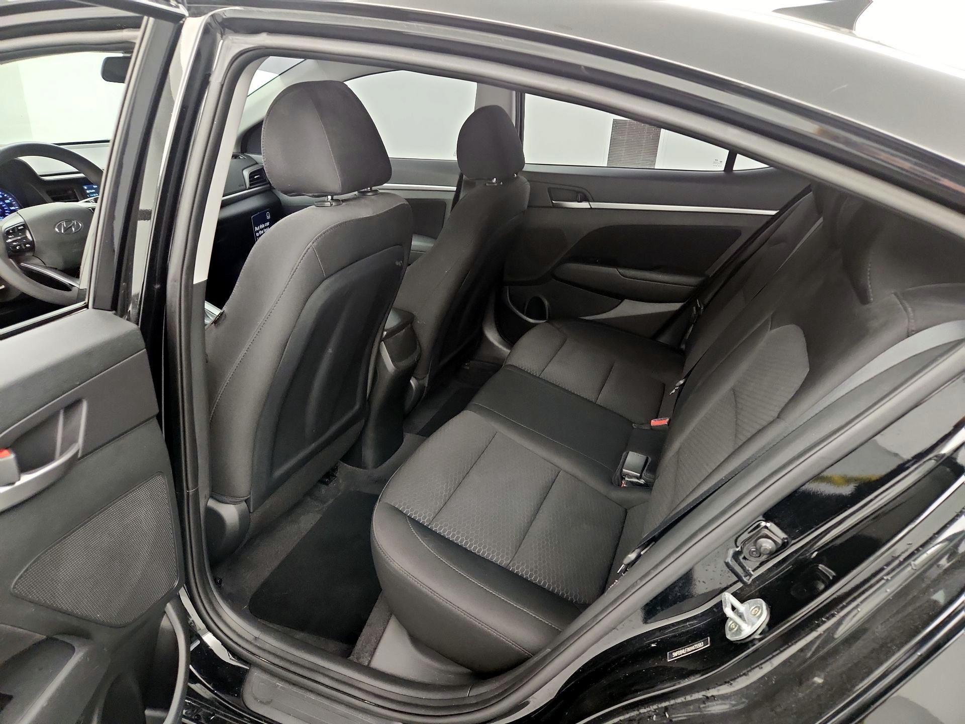 Thumbnail: 2019 Hyundai Elantra - 19