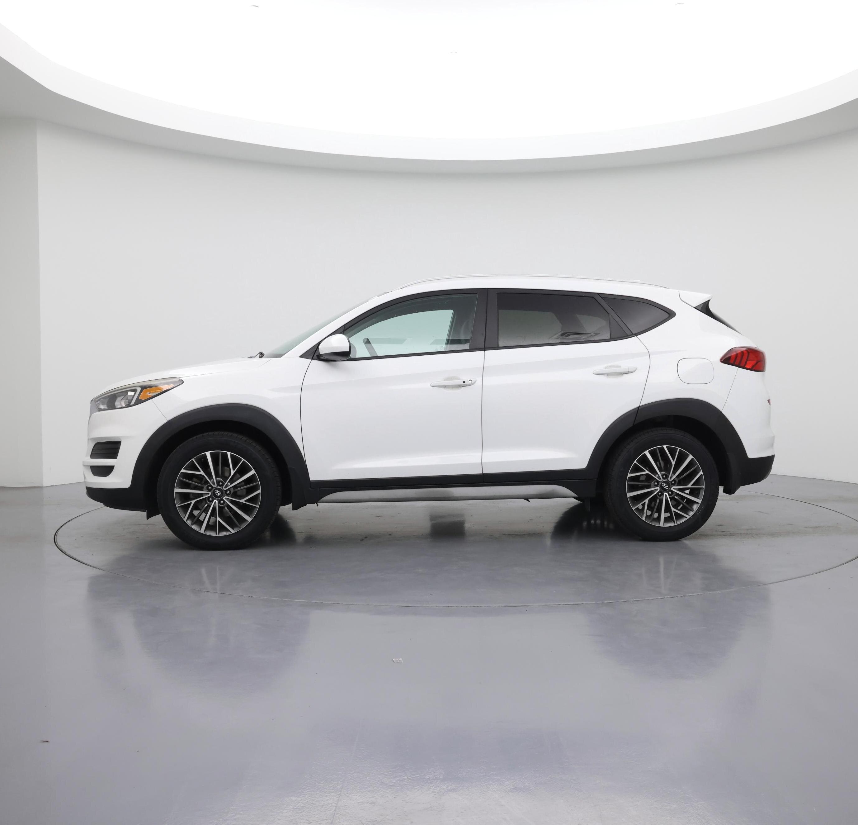 Thumbnail: 2019 Hyundai Tucson - 3