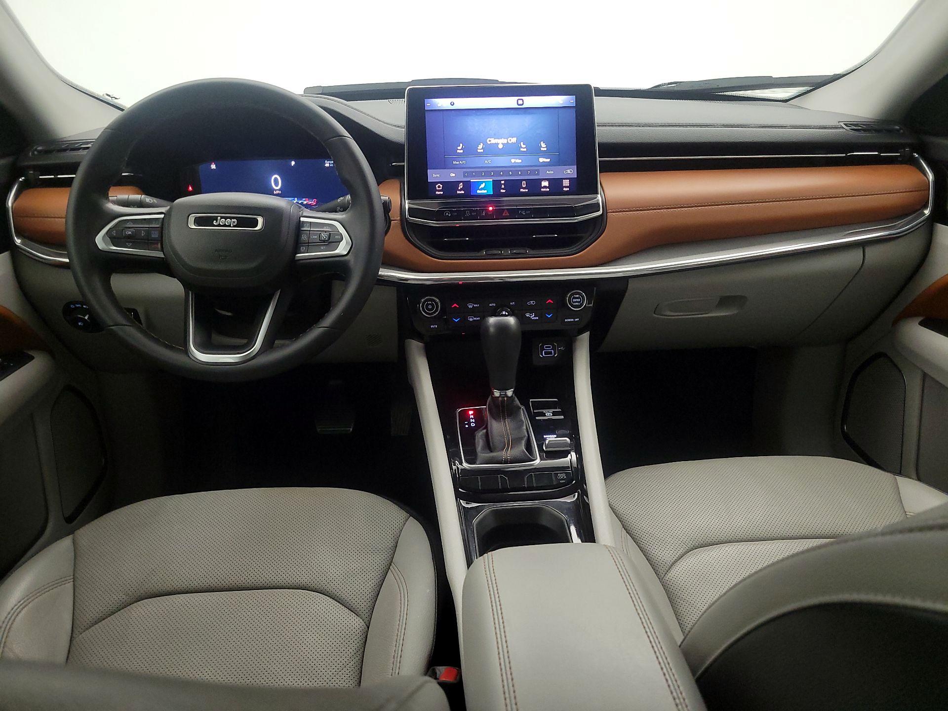 Thumbnail: 2022 Jeep Compass - 9
