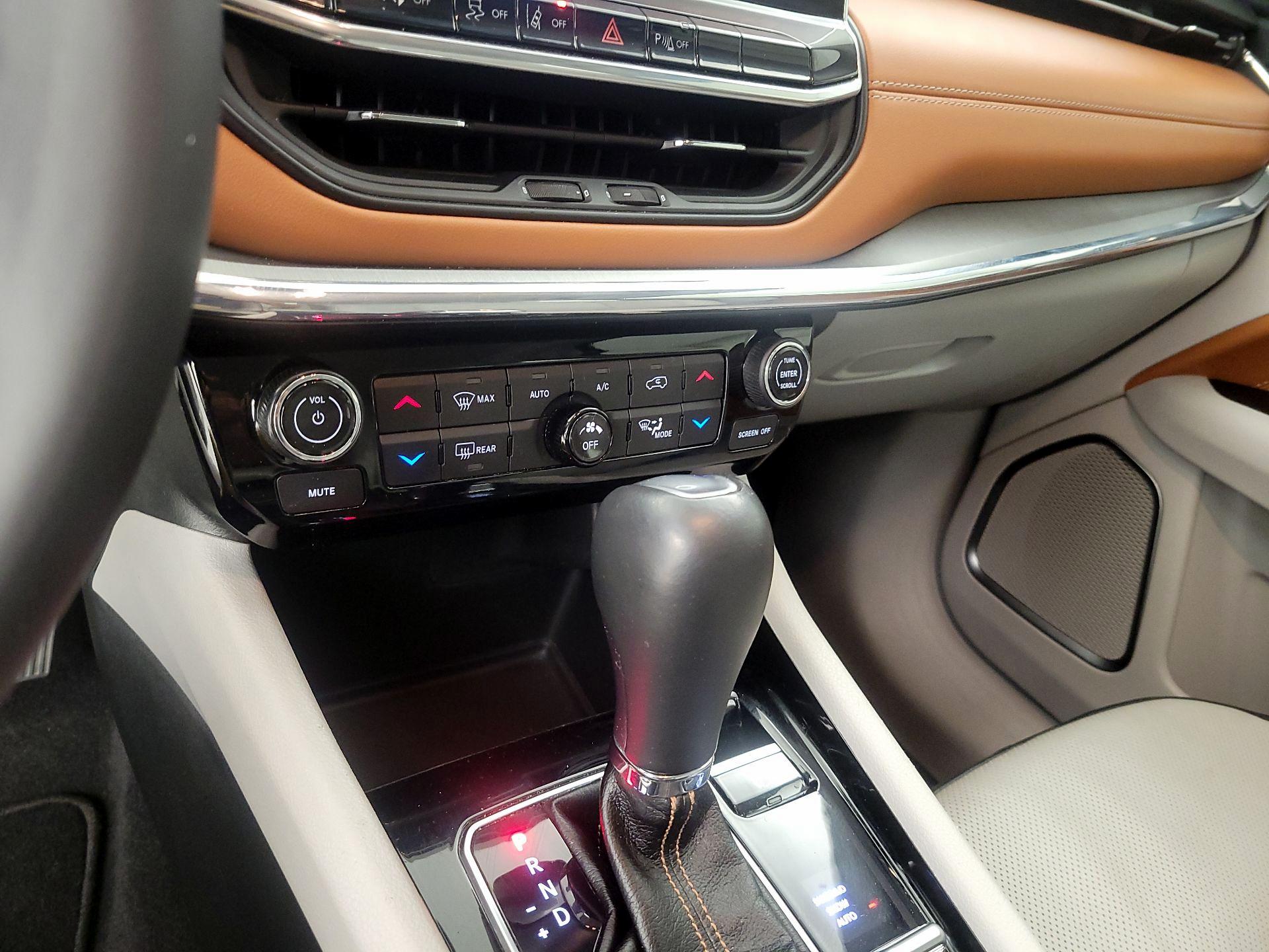 Thumbnail: 2022 Jeep Compass - 15