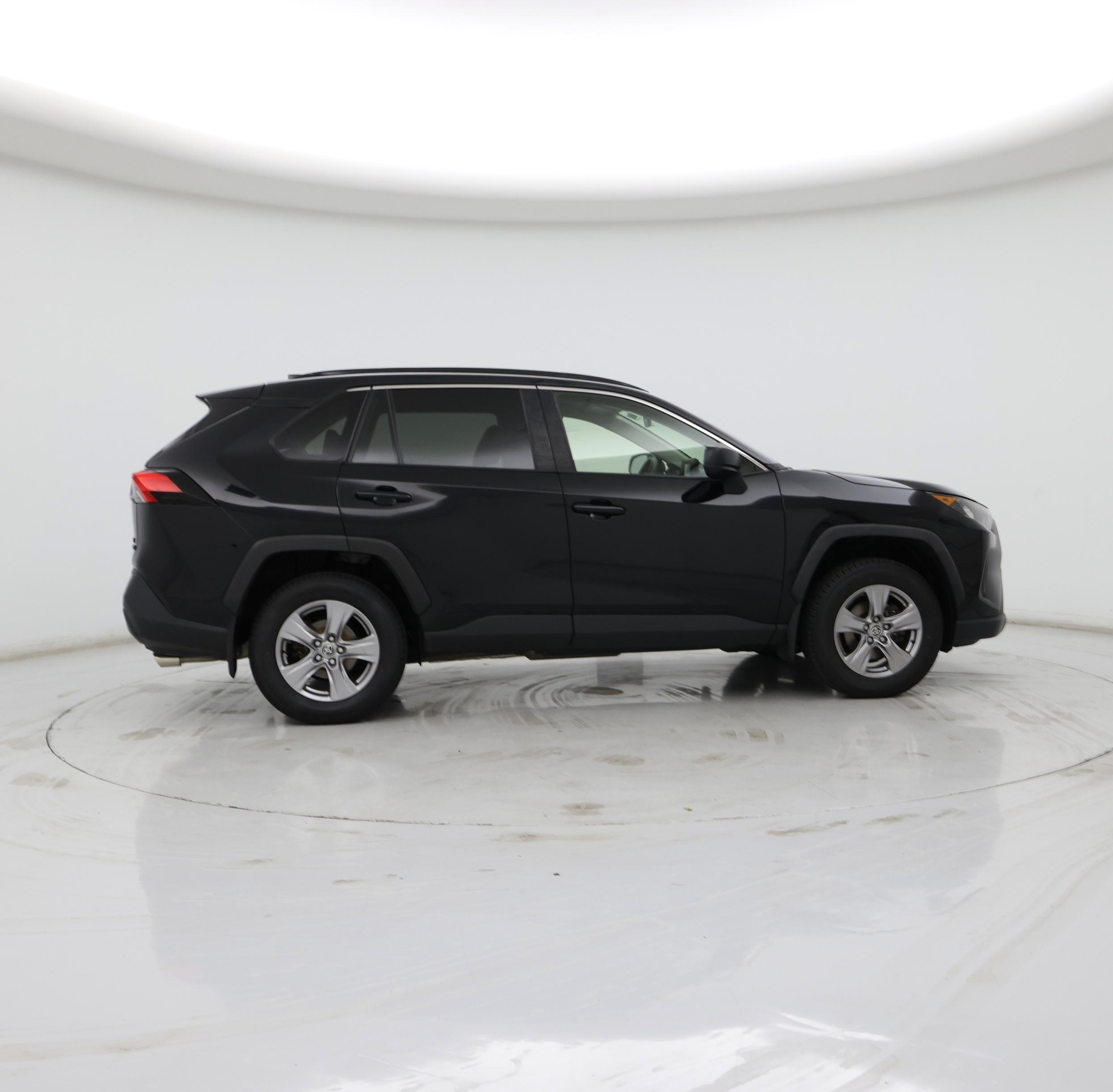 Thumbnail: 2022 Toyota RAV4 - 7