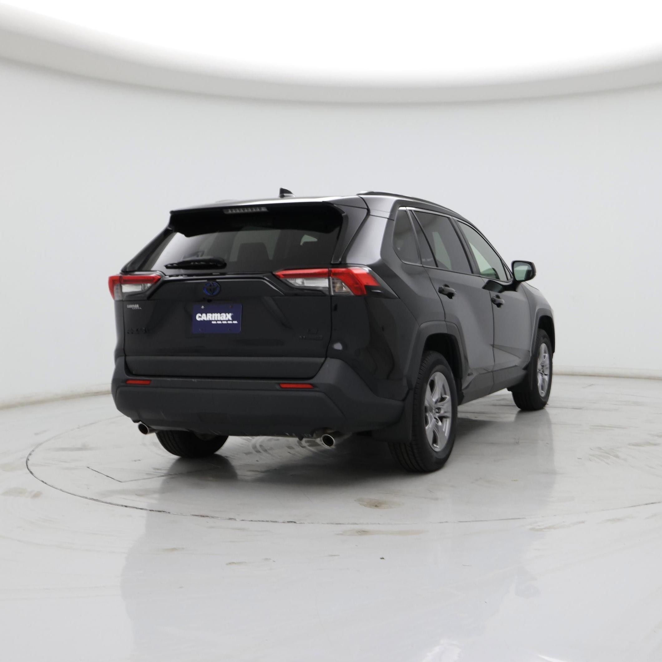 Thumbnail: 2022 Toyota RAV4 - 8