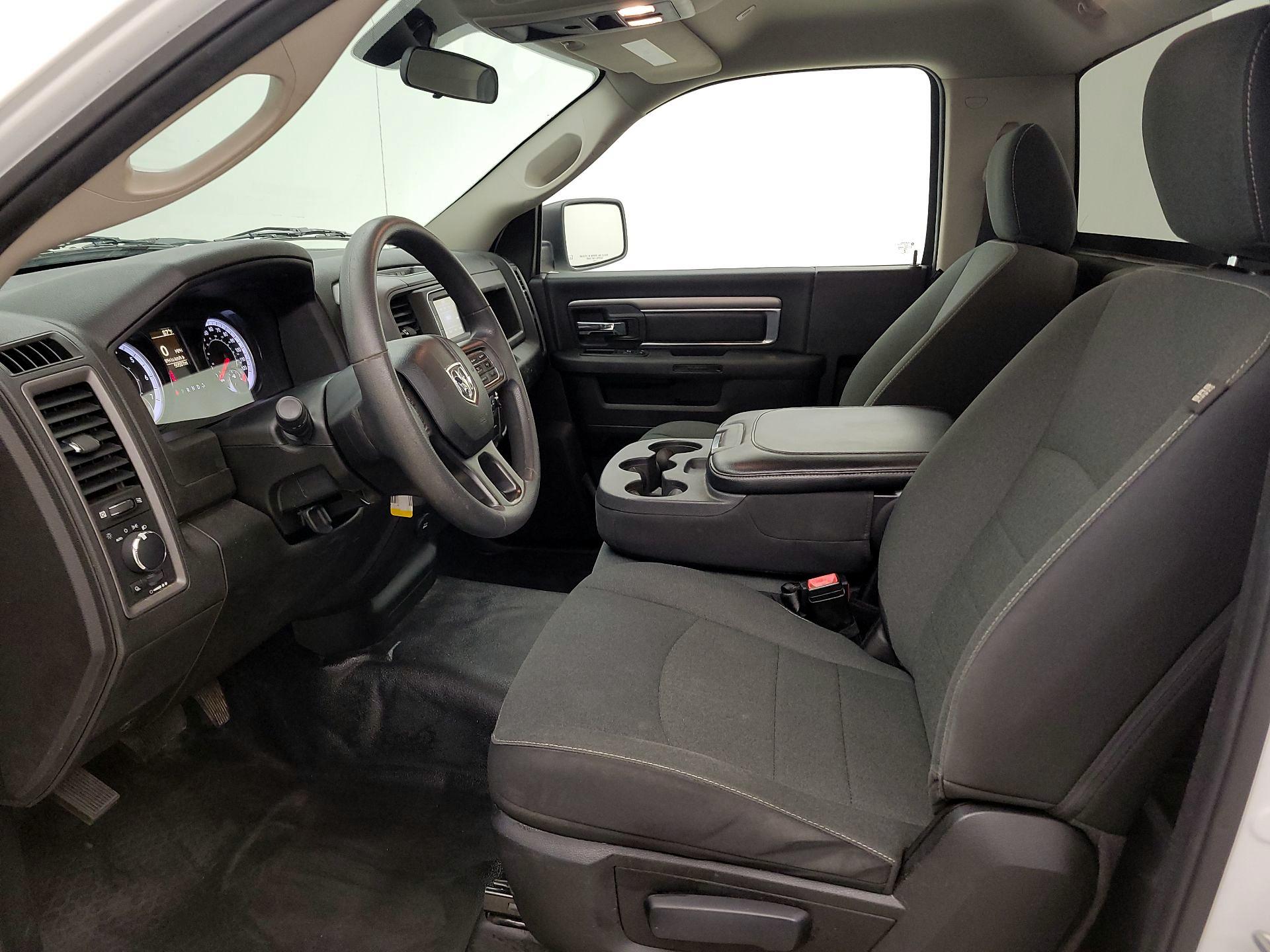 Thumbnail: 2022 RAM 1500 Classic - 11