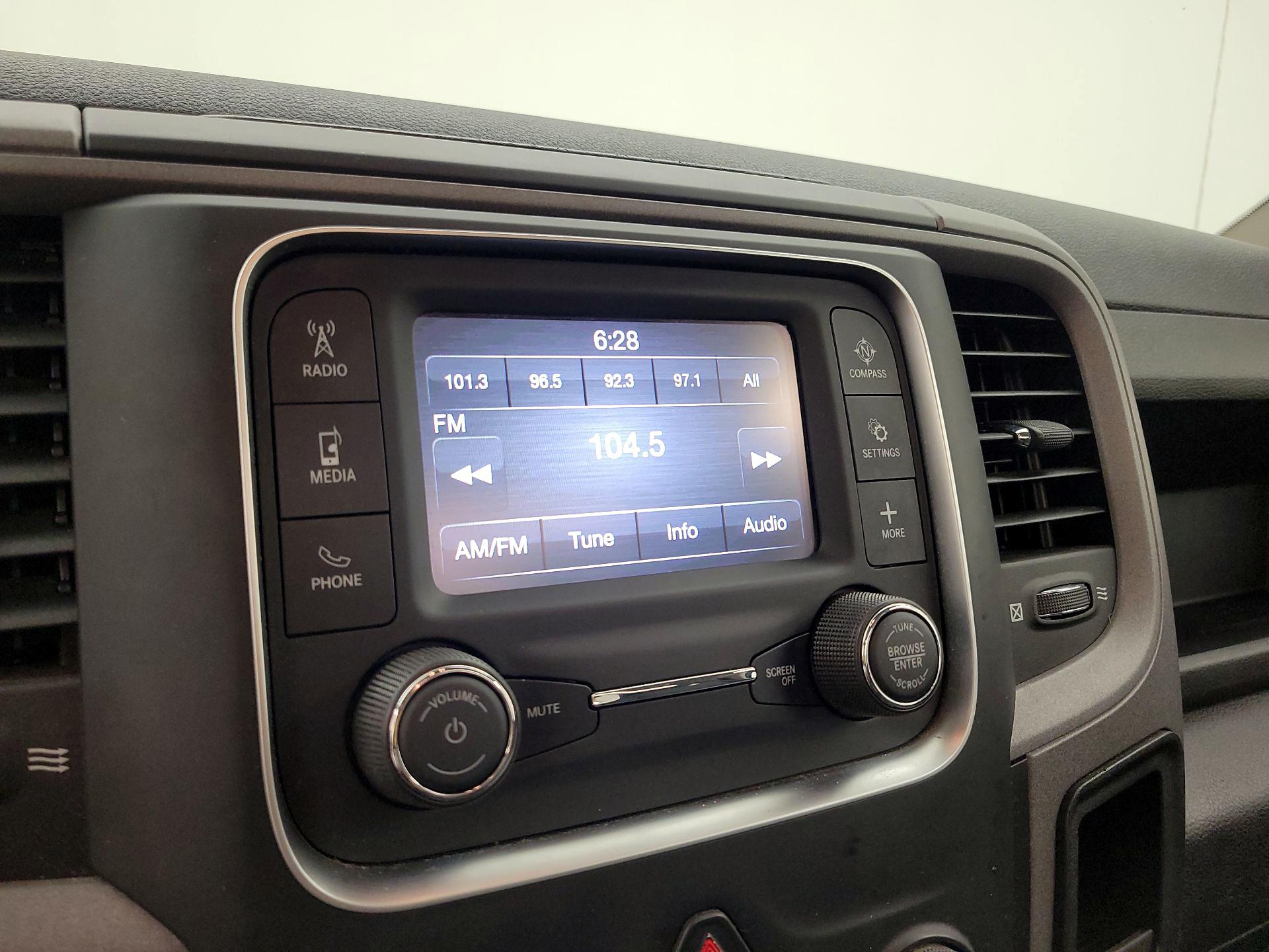 Thumbnail: 2022 RAM 1500 Classic - 15