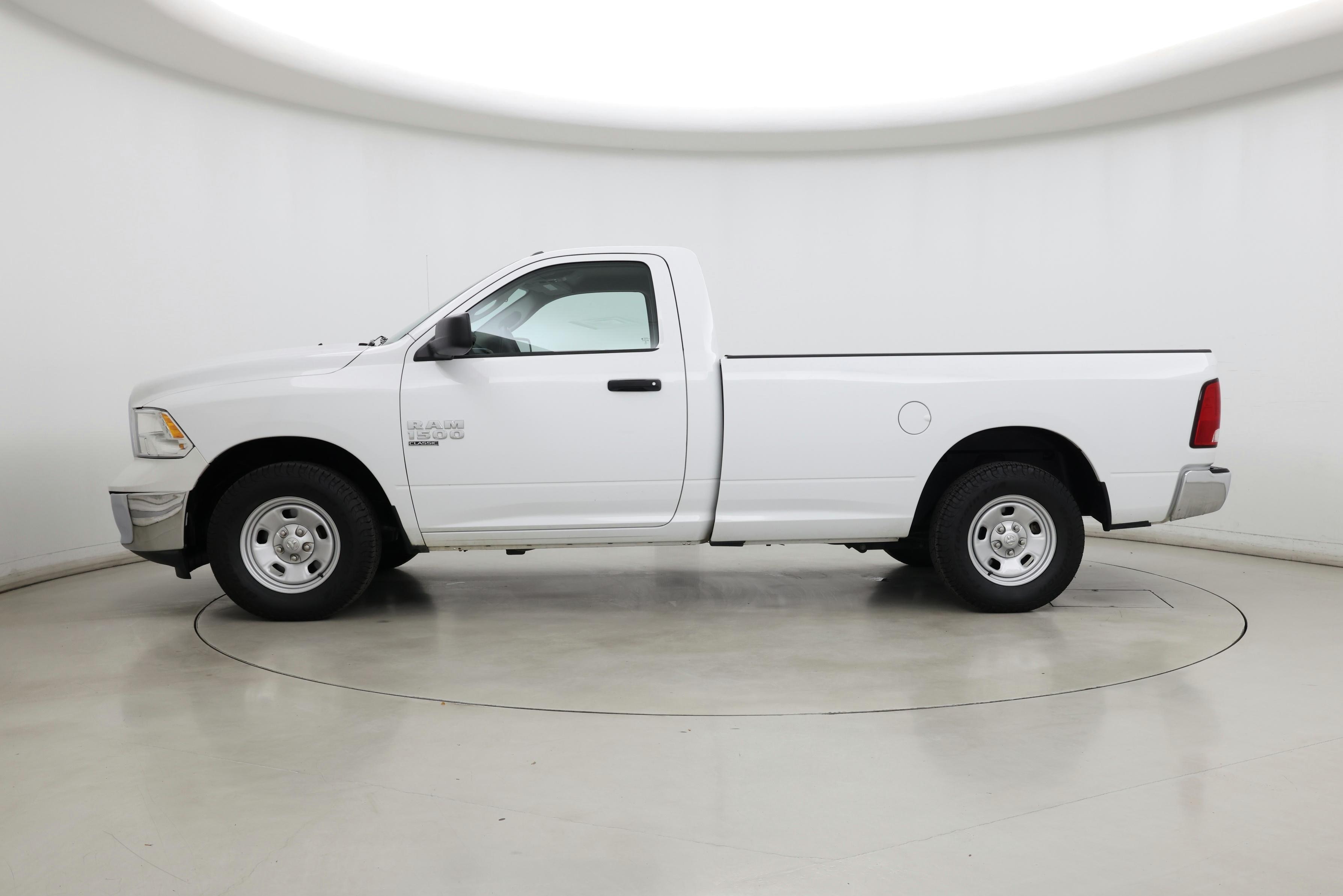 Thumbnail: 2022 RAM 1500 Classic - 3
