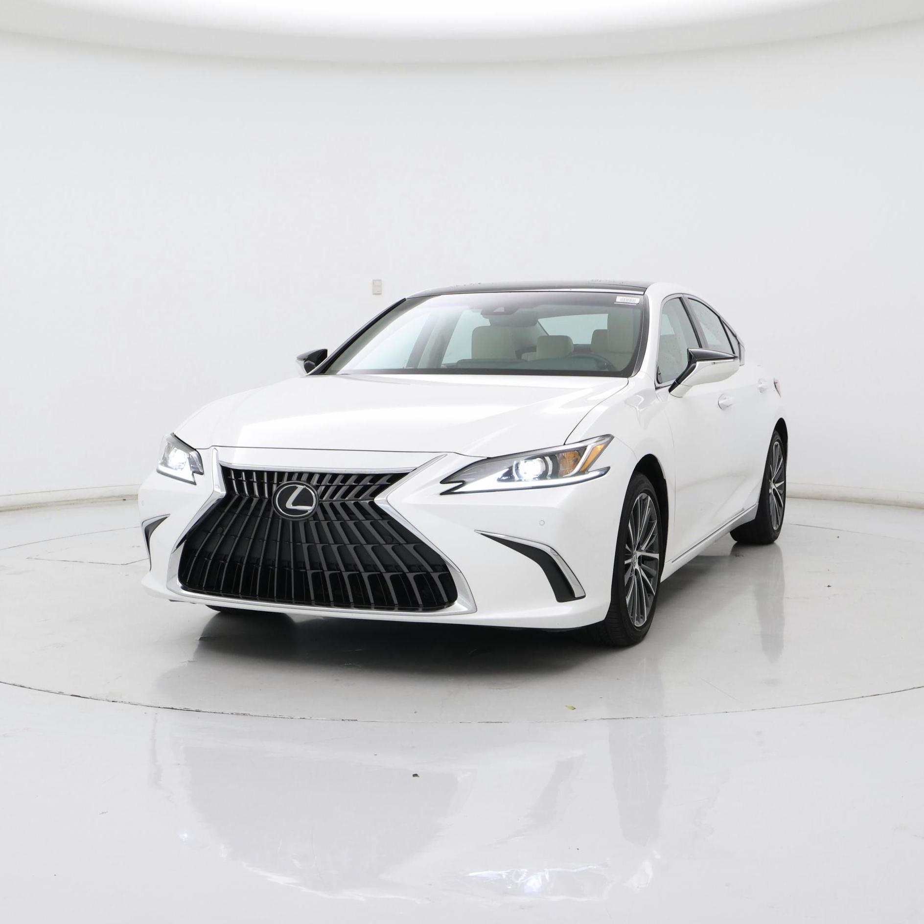 Thumbnail: 2022 Lexus ES - 4