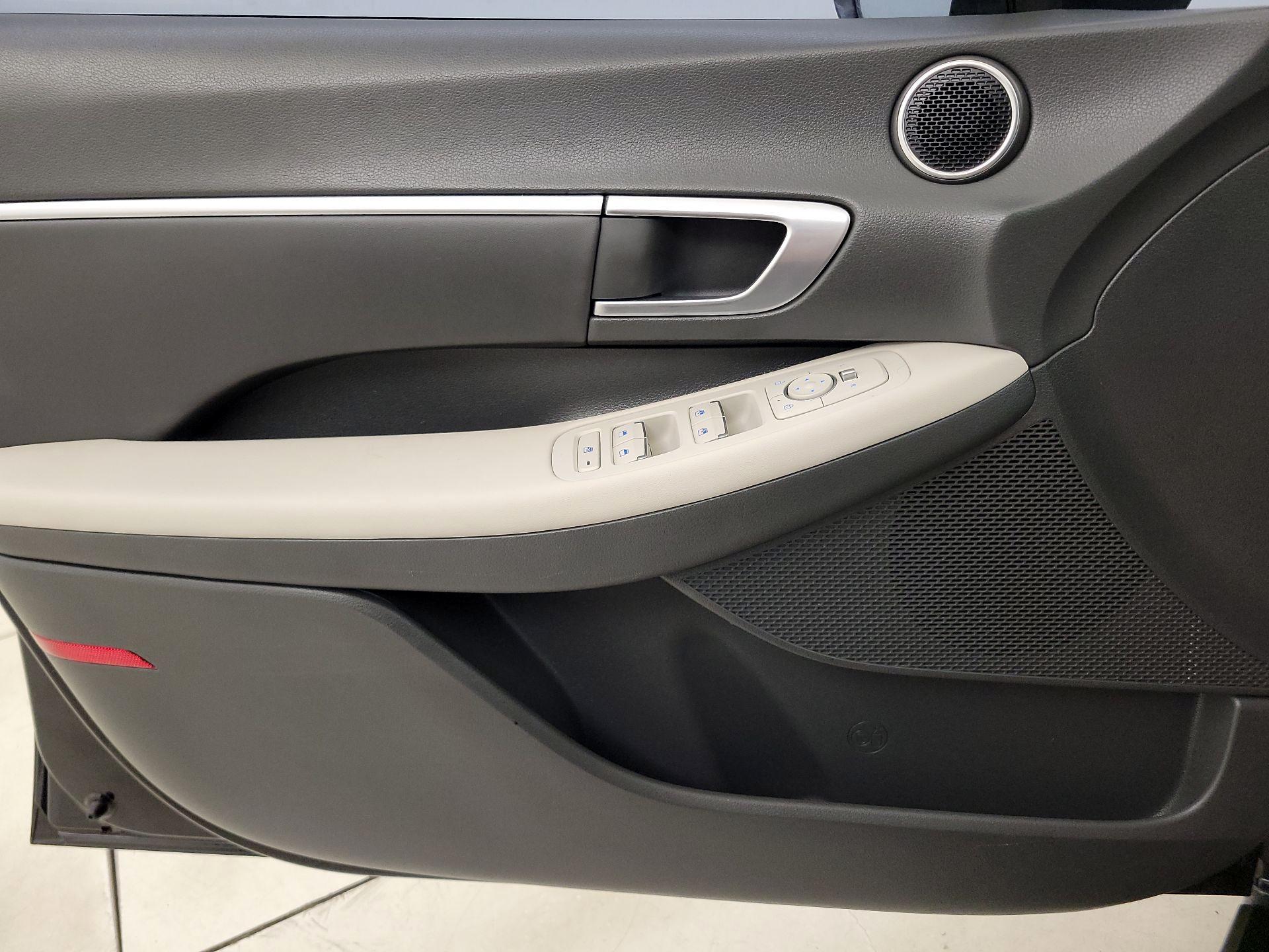 Thumbnail: 2021 Hyundai Sonata - 12
