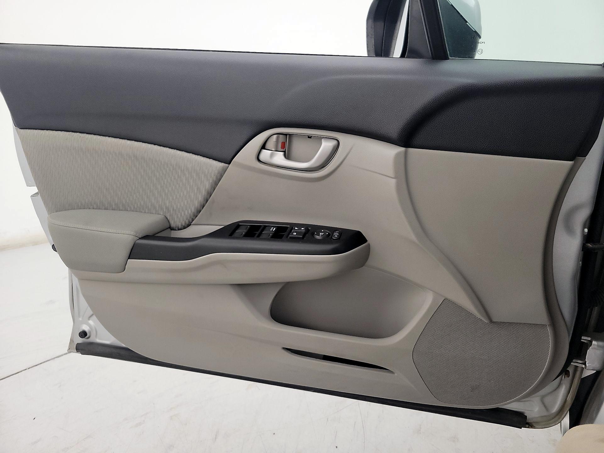Thumbnail: 2015 Honda Civic - 12