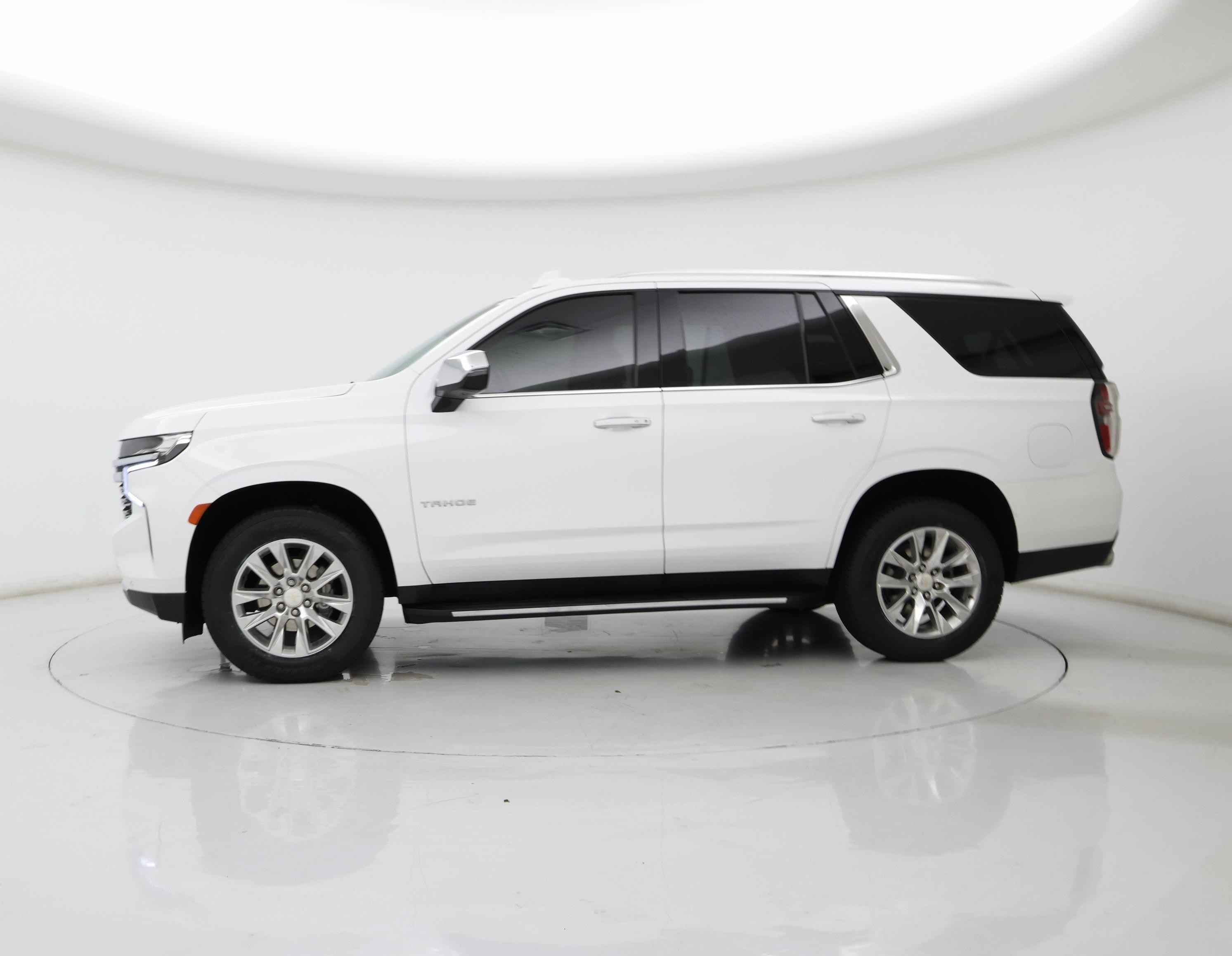 Thumbnail: 2022 Chevrolet Tahoe - 3