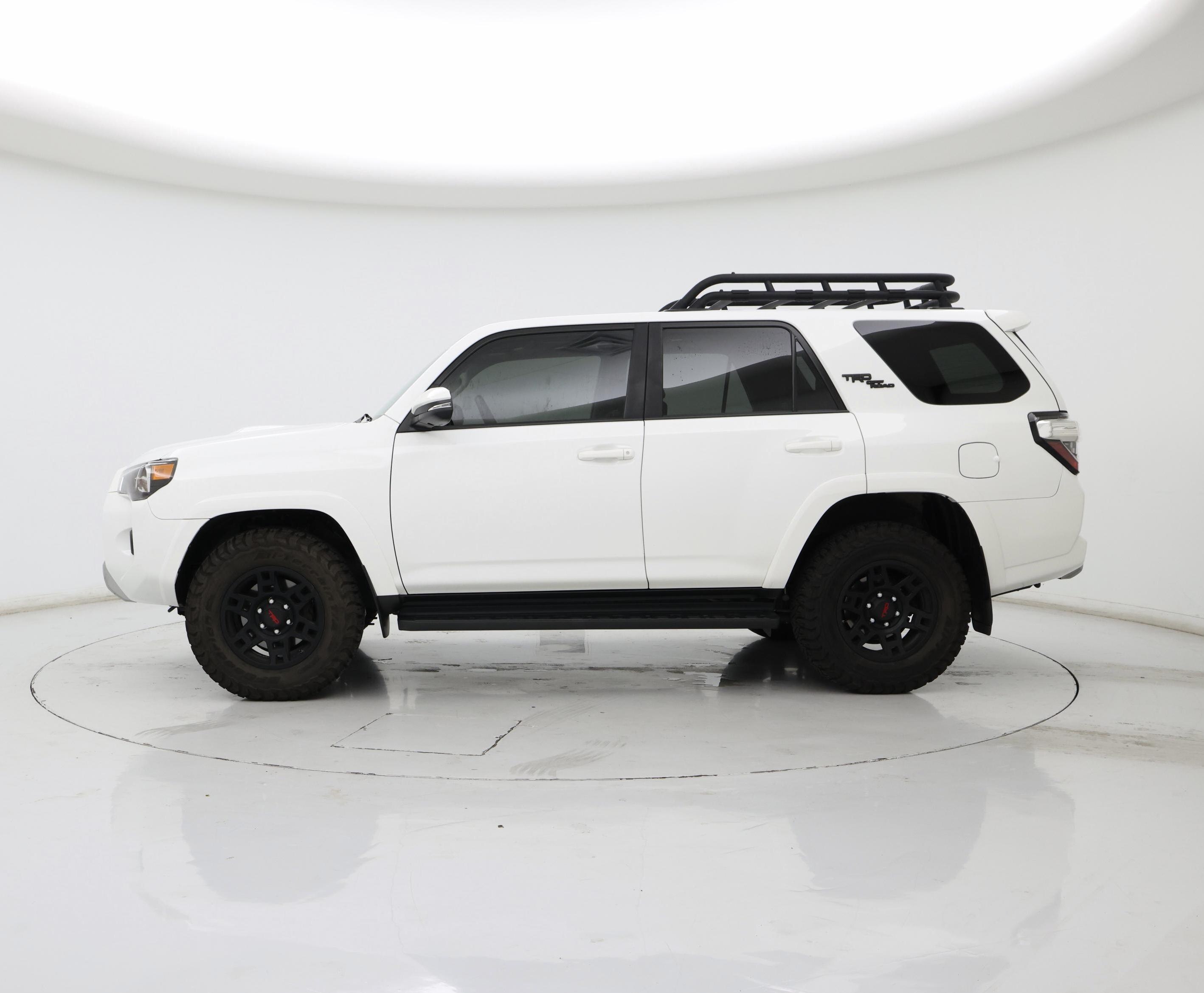 Thumbnail: 2021 Toyota 4Runner - 3