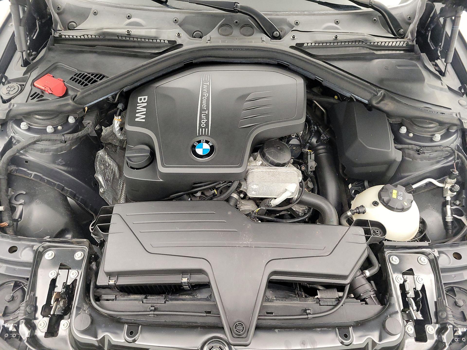Thumbnail: 2016 BMW 3 Series - 18