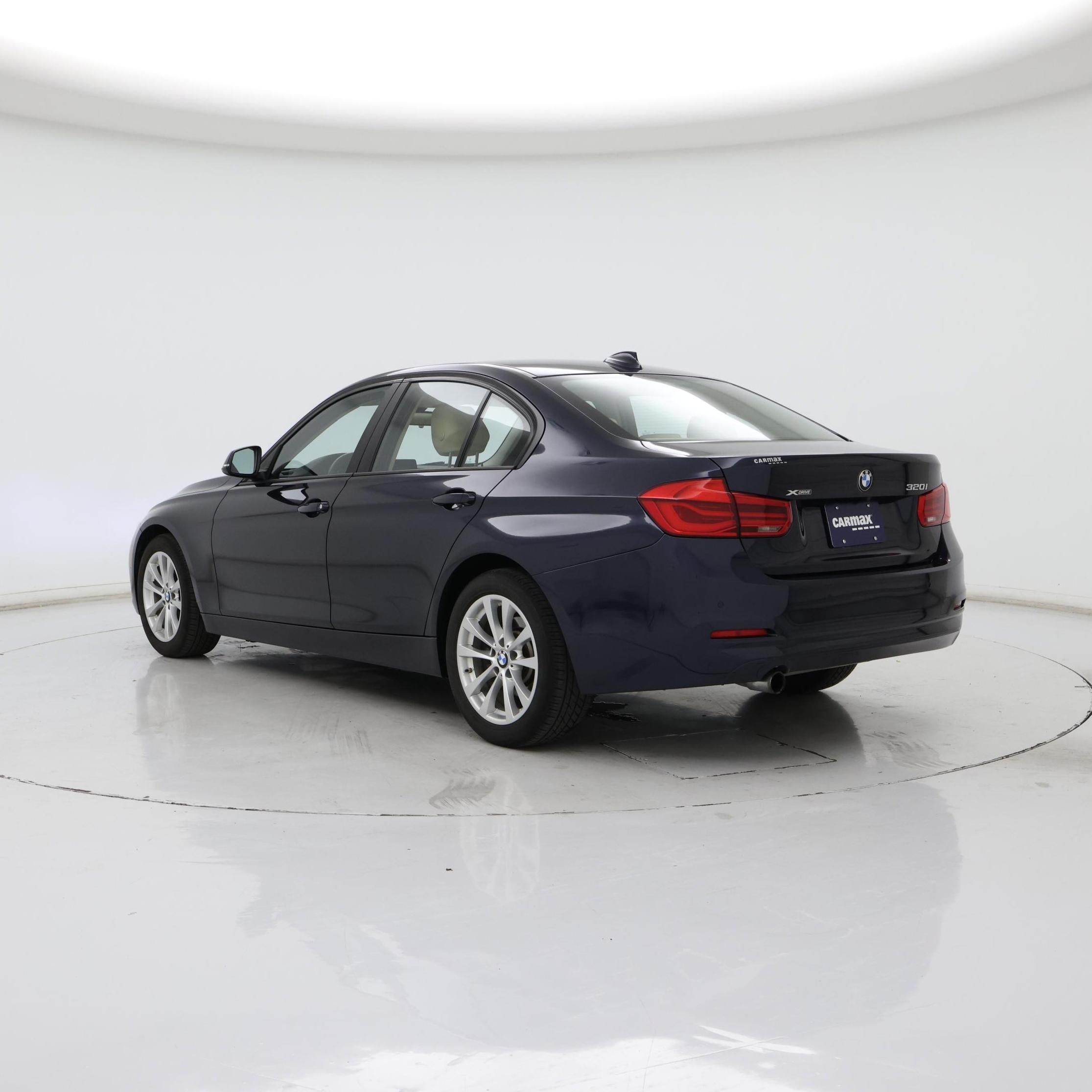 Thumbnail: 2016 BMW 3 Series - 2