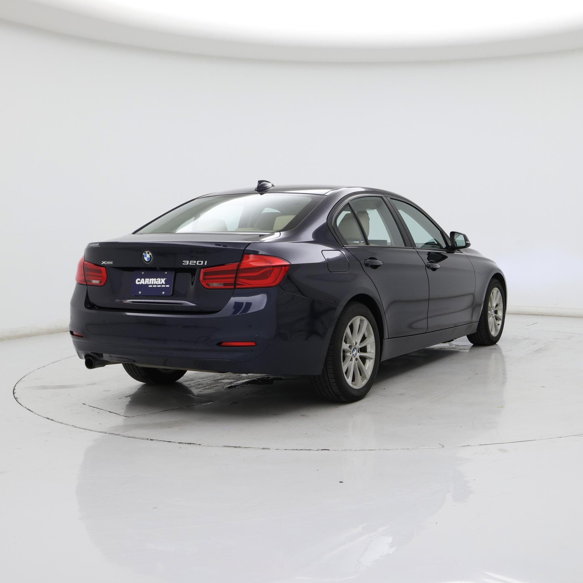 Thumbnail: 2016 BMW 3 Series - 8
