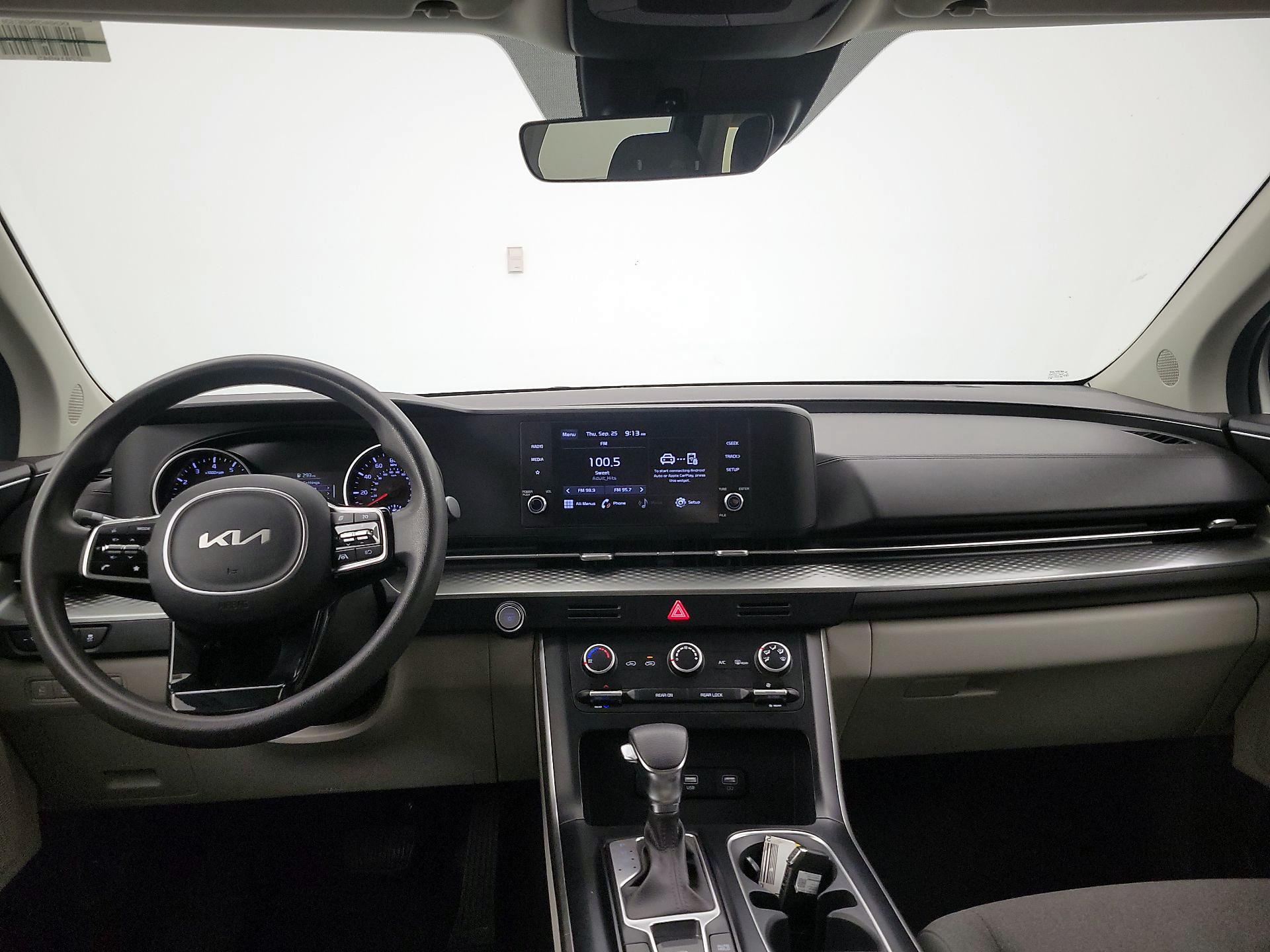 Thumbnail: 2022 Kia Carnival - 9