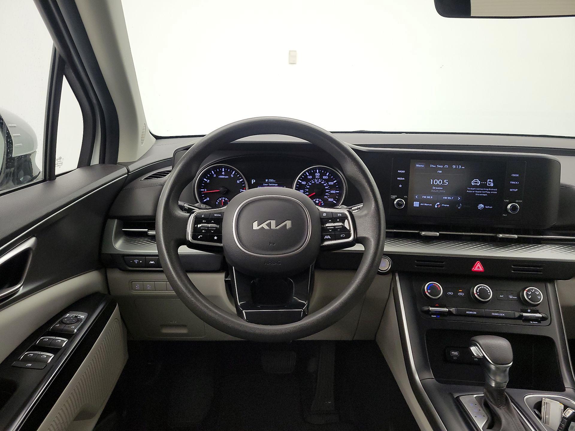 Thumbnail: 2022 Kia Carnival - 10