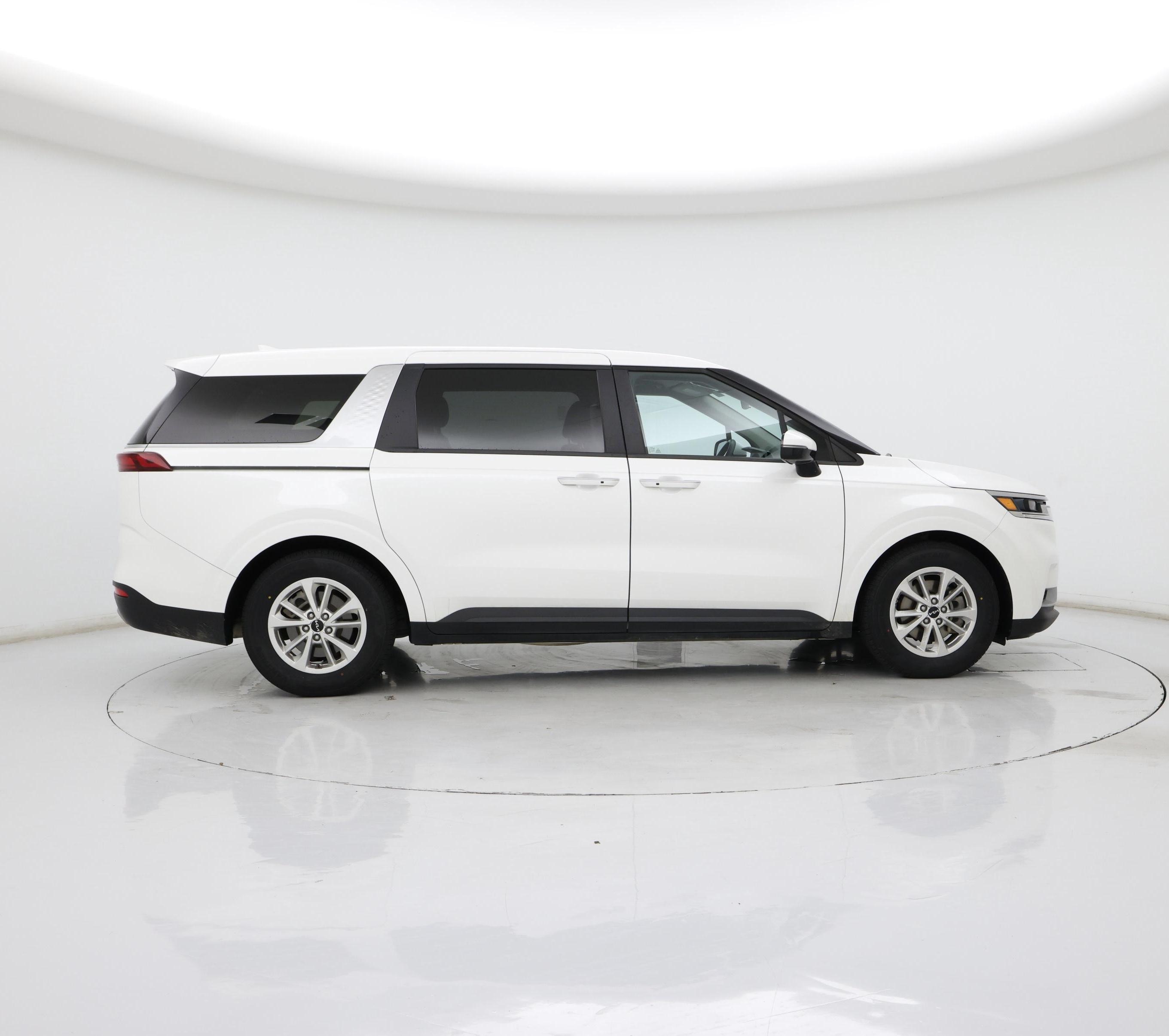 Thumbnail: 2022 Kia Carnival - 7