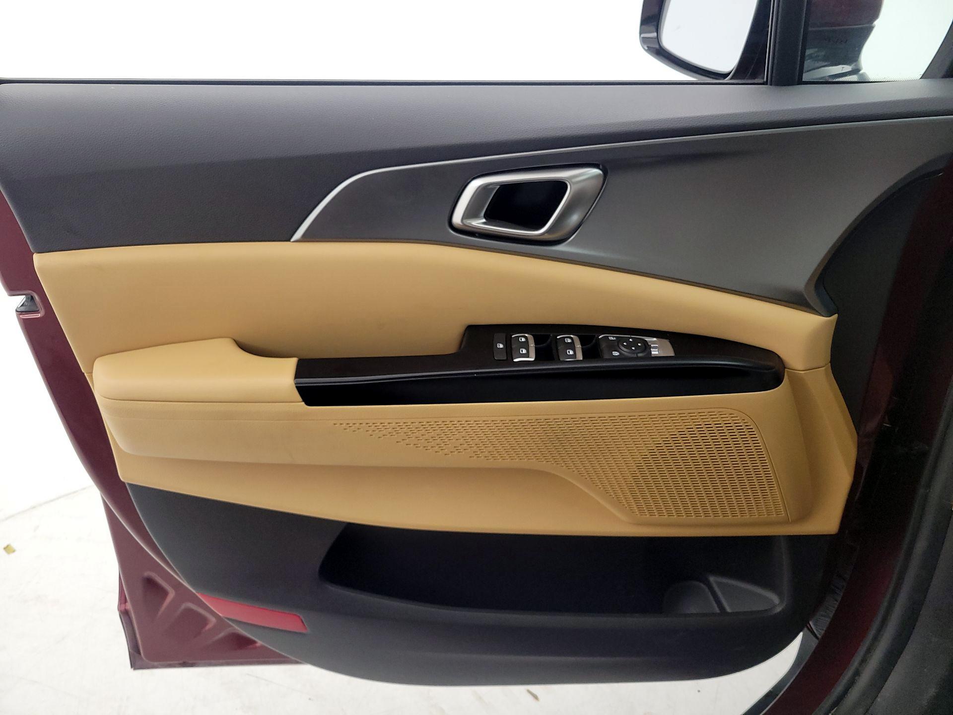 Thumbnail: 2024 Kia Carnival - 12