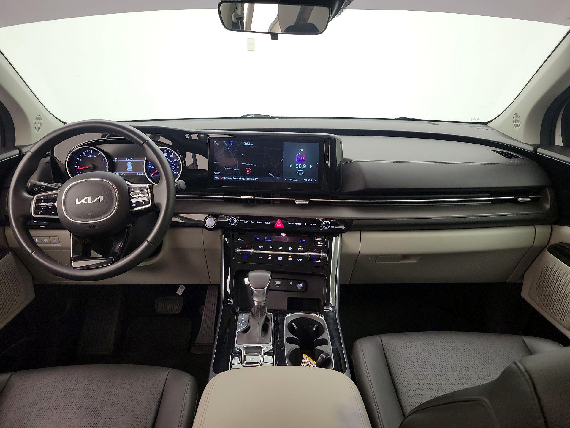 Thumbnail: 2022 Kia Carnival - 9