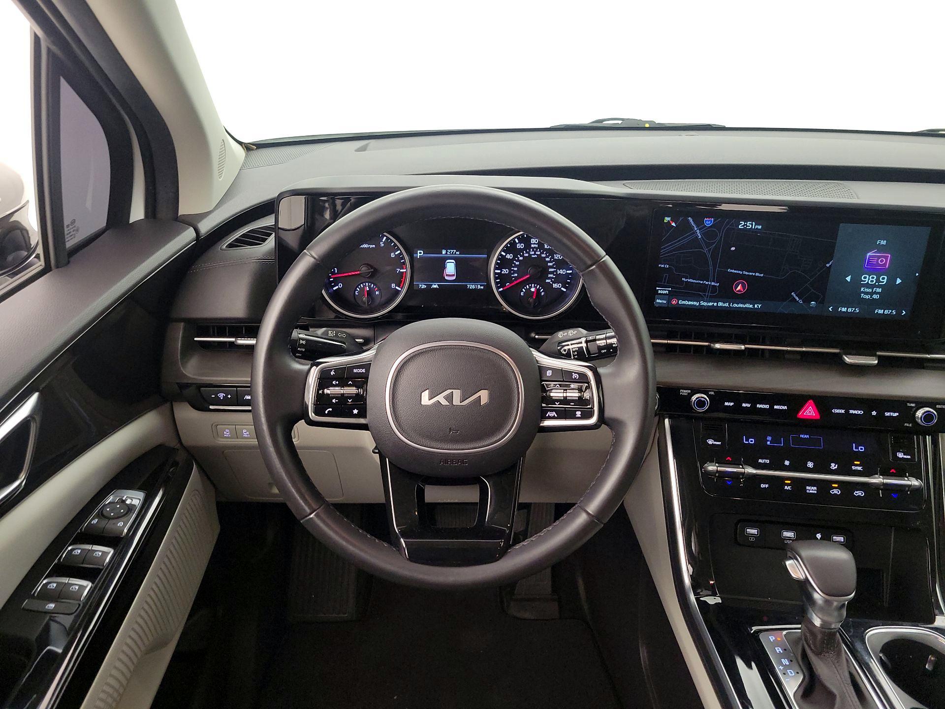Thumbnail: 2022 Kia Carnival - 10