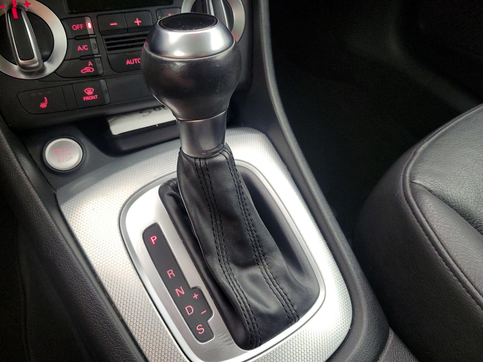 Thumbnail: 2015 Audi Q3 - 15
