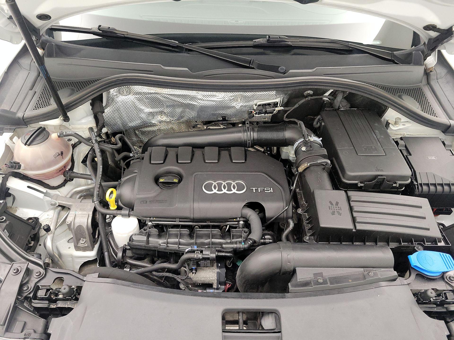 Thumbnail: 2015 Audi Q3 - 17