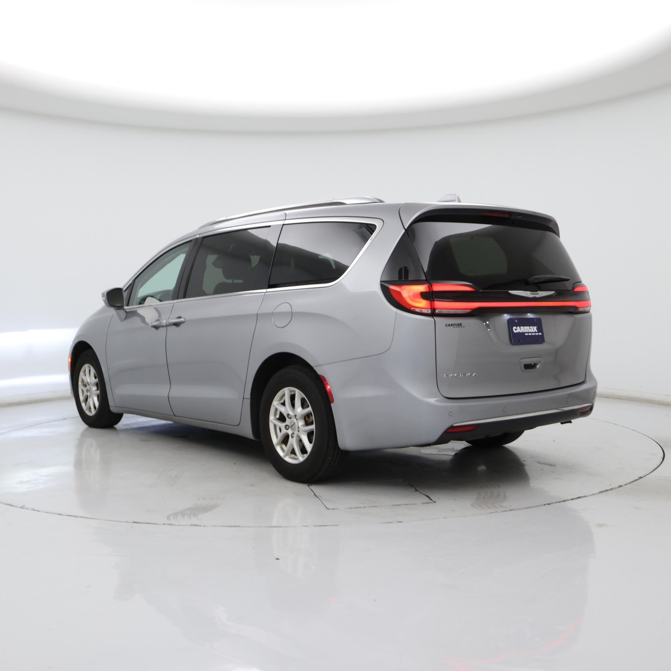 Thumbnail: 2021 Chrysler Pacifica - 2