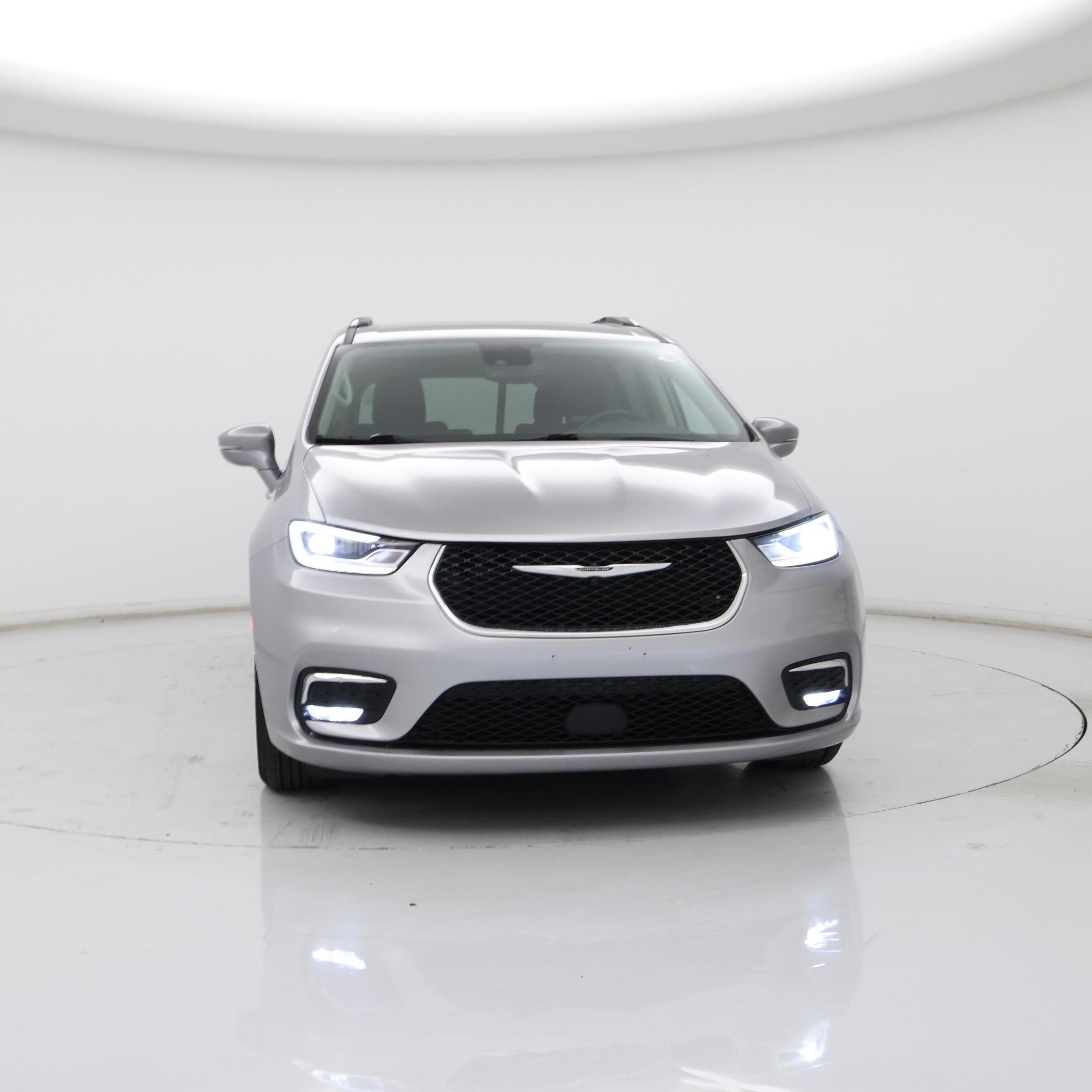 Thumbnail: 2021 Chrysler Pacifica - 5