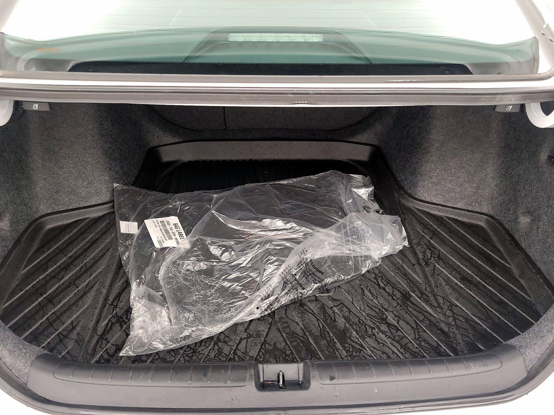 Thumbnail: 2022 Honda Accord - 16