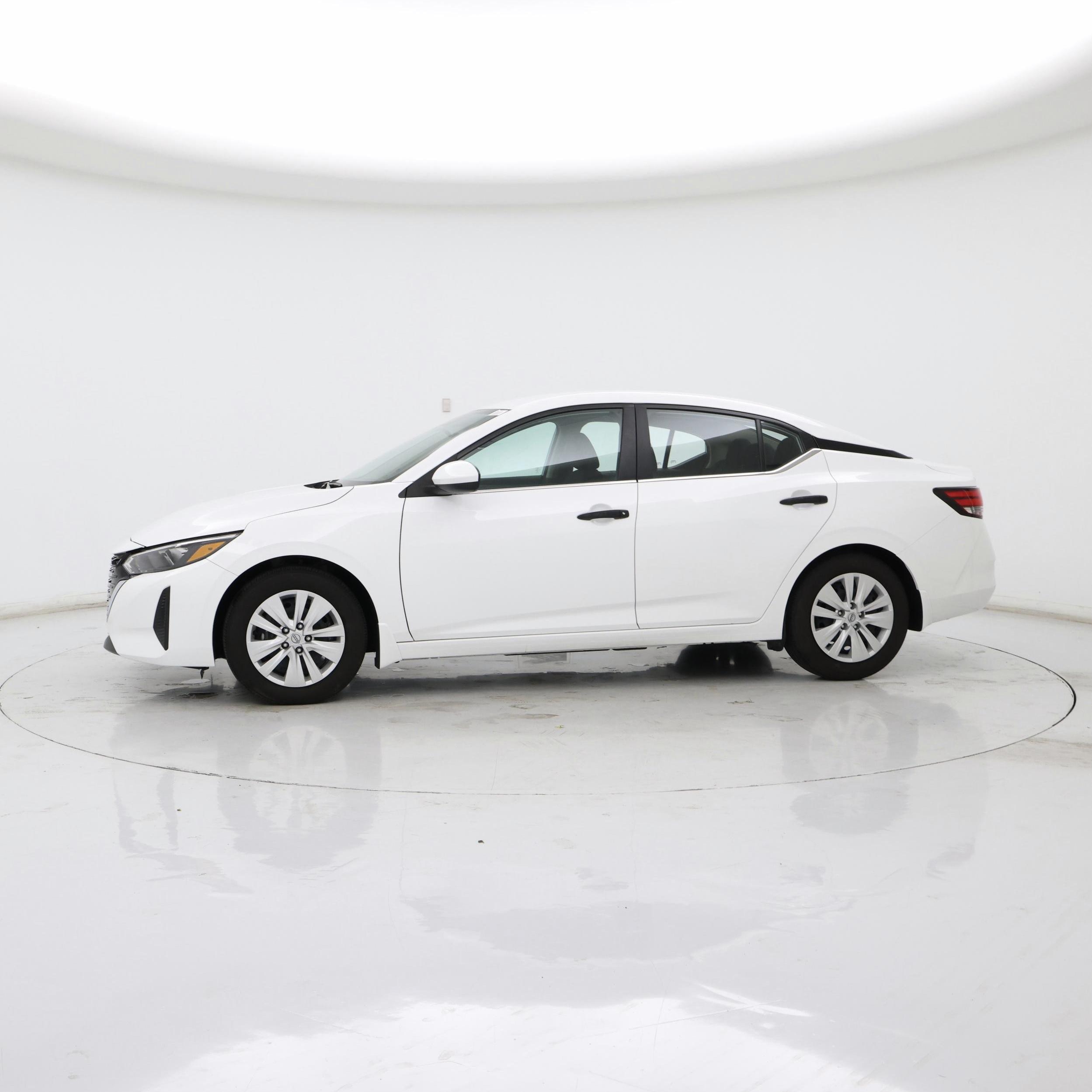 Thumbnail: 2025 Nissan Sentra - 3