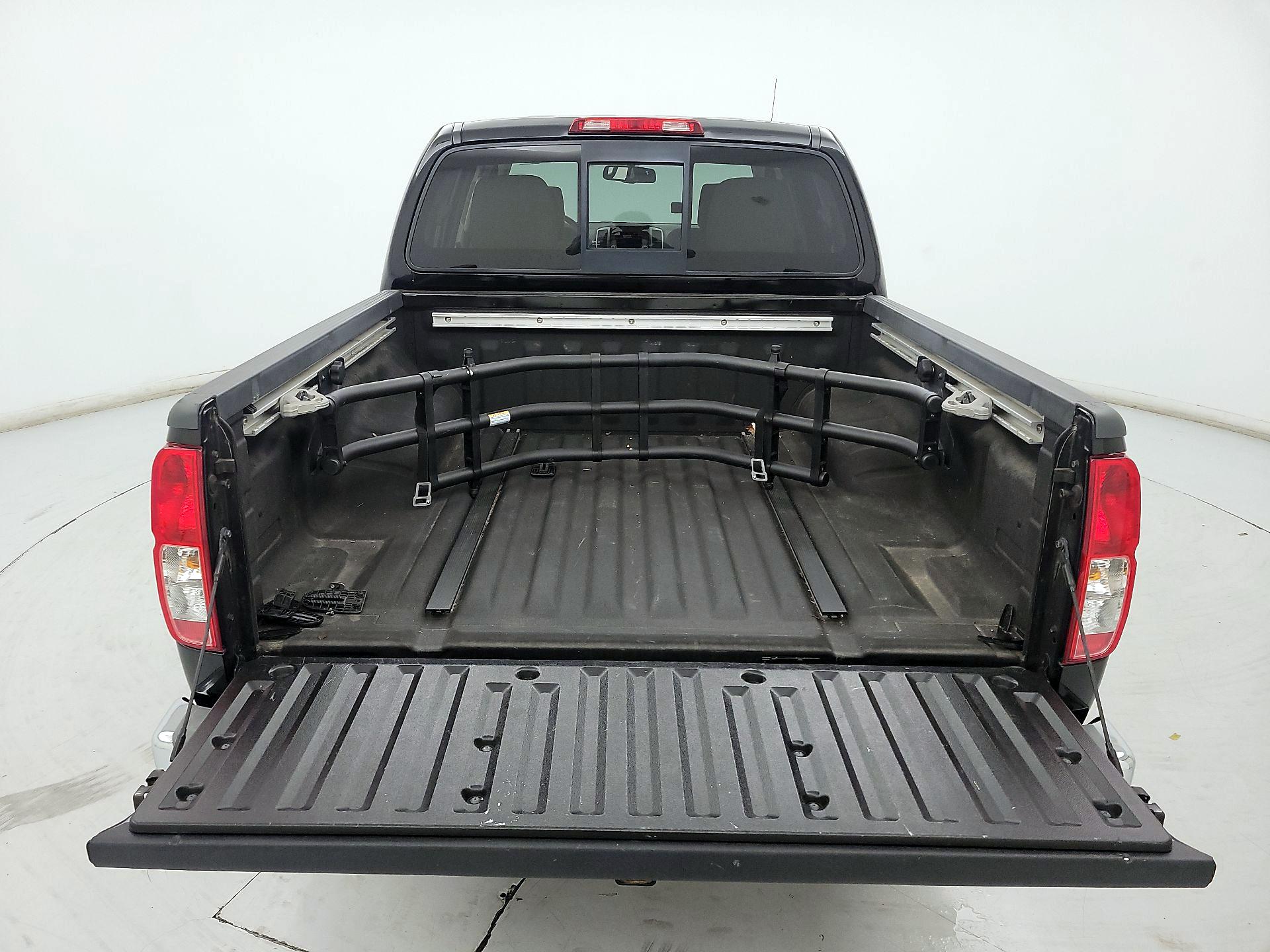 Thumbnail: 2017 Nissan Frontier - 17