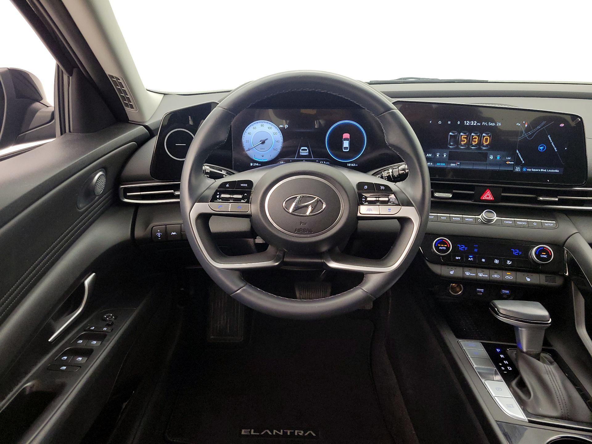 Thumbnail: 2023 Hyundai Elantra - 10