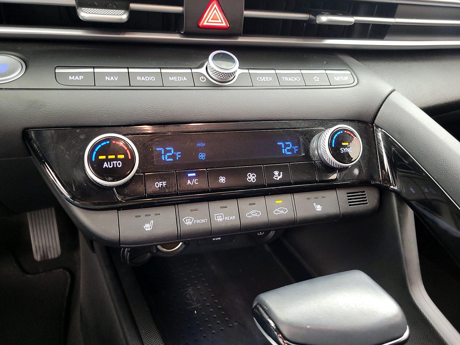 Thumbnail: 2023 Hyundai Elantra - 14