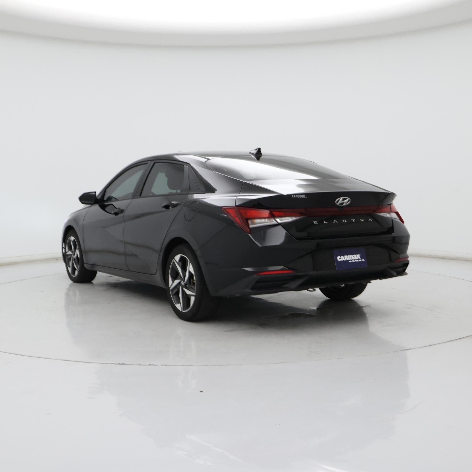 Thumbnail: 2023 Hyundai Elantra - 2
