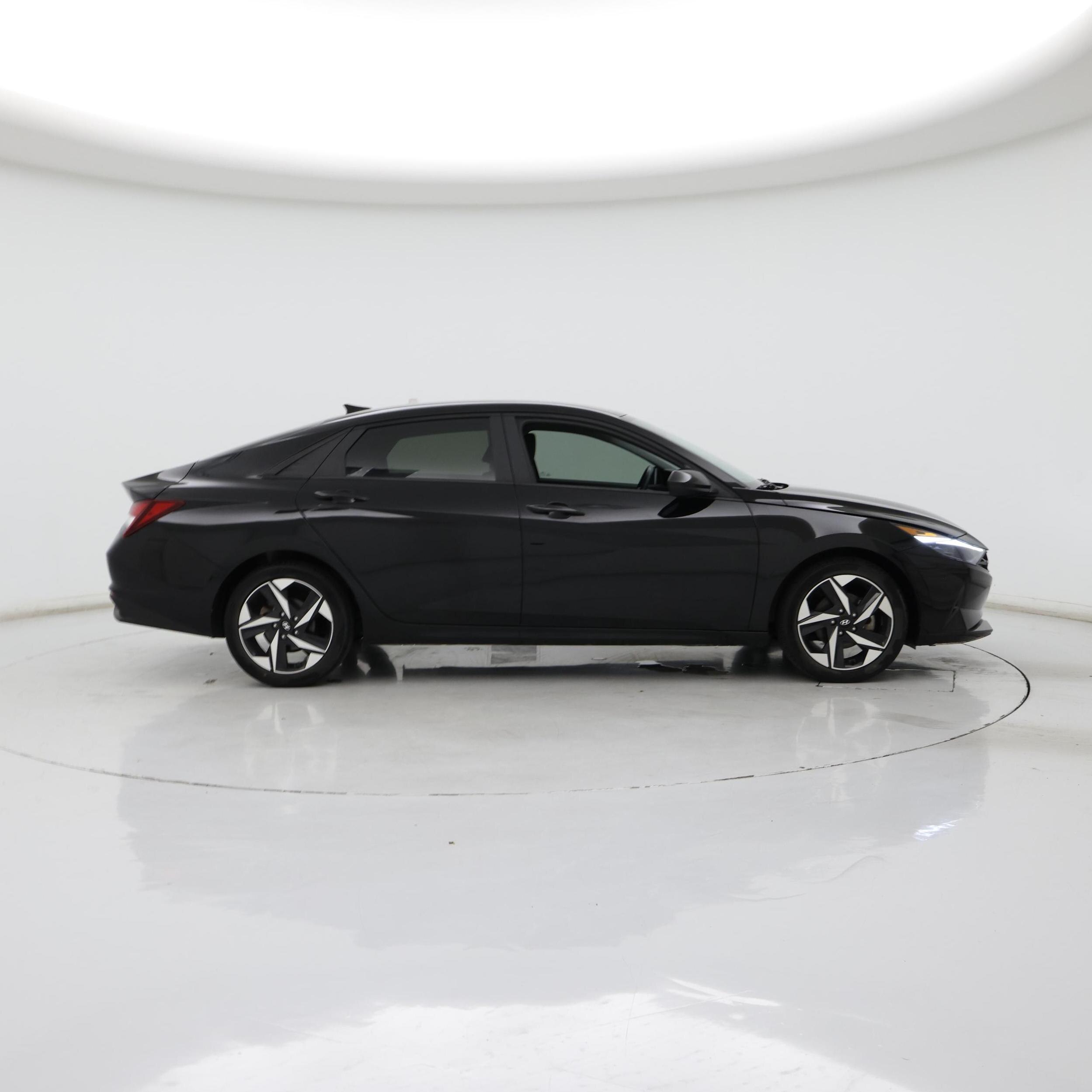 Thumbnail: 2023 Hyundai Elantra - 7