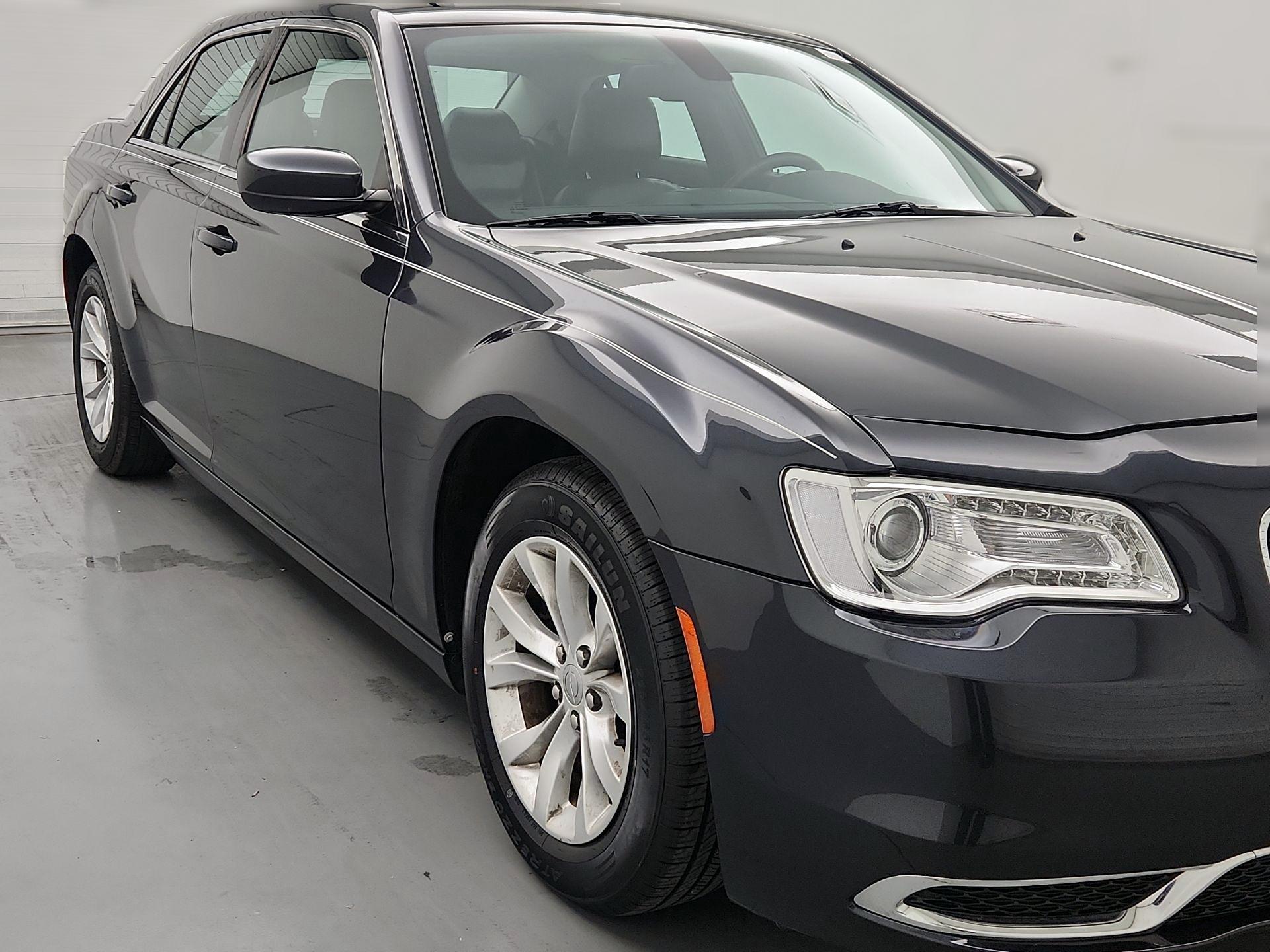 Thumbnail: 2016 Chrysler 300 - 1