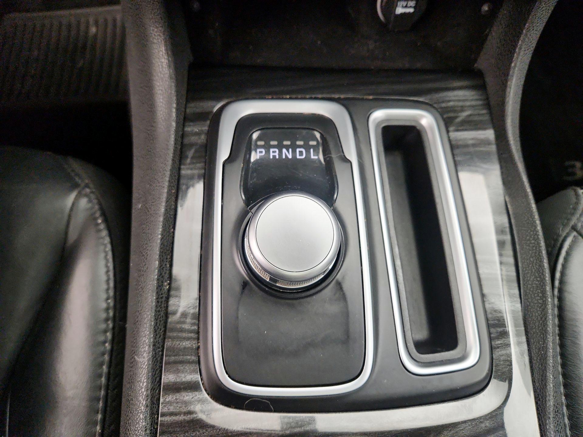 Thumbnail: 2016 Chrysler 300 - 15