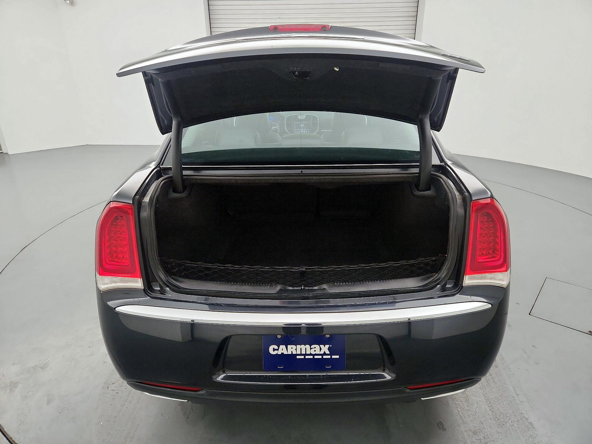 Thumbnail: 2016 Chrysler 300 - 19