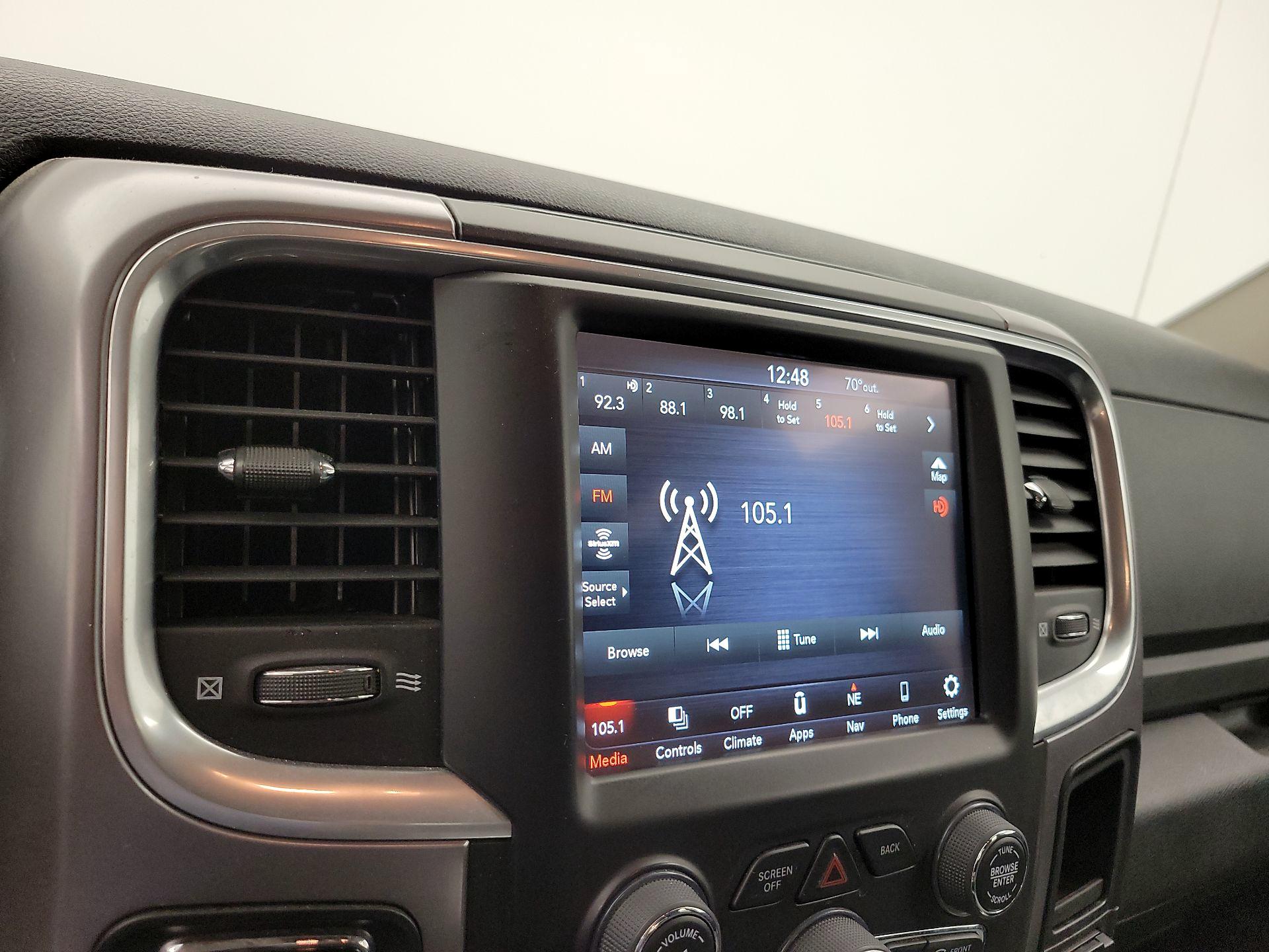 Thumbnail: 2023 RAM 1500 Classic - 16
