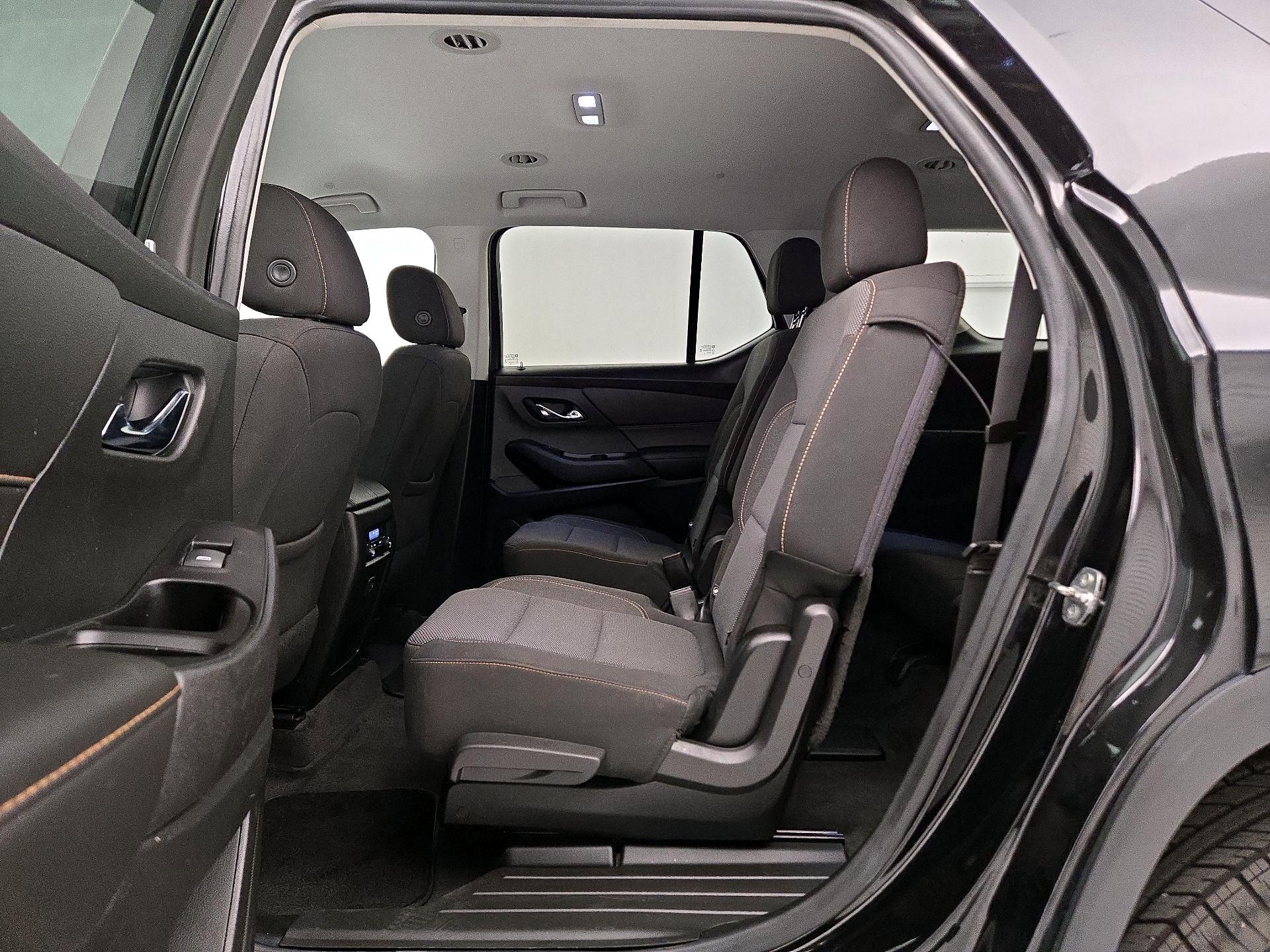 Thumbnail: 2020 Chevrolet Traverse - 19