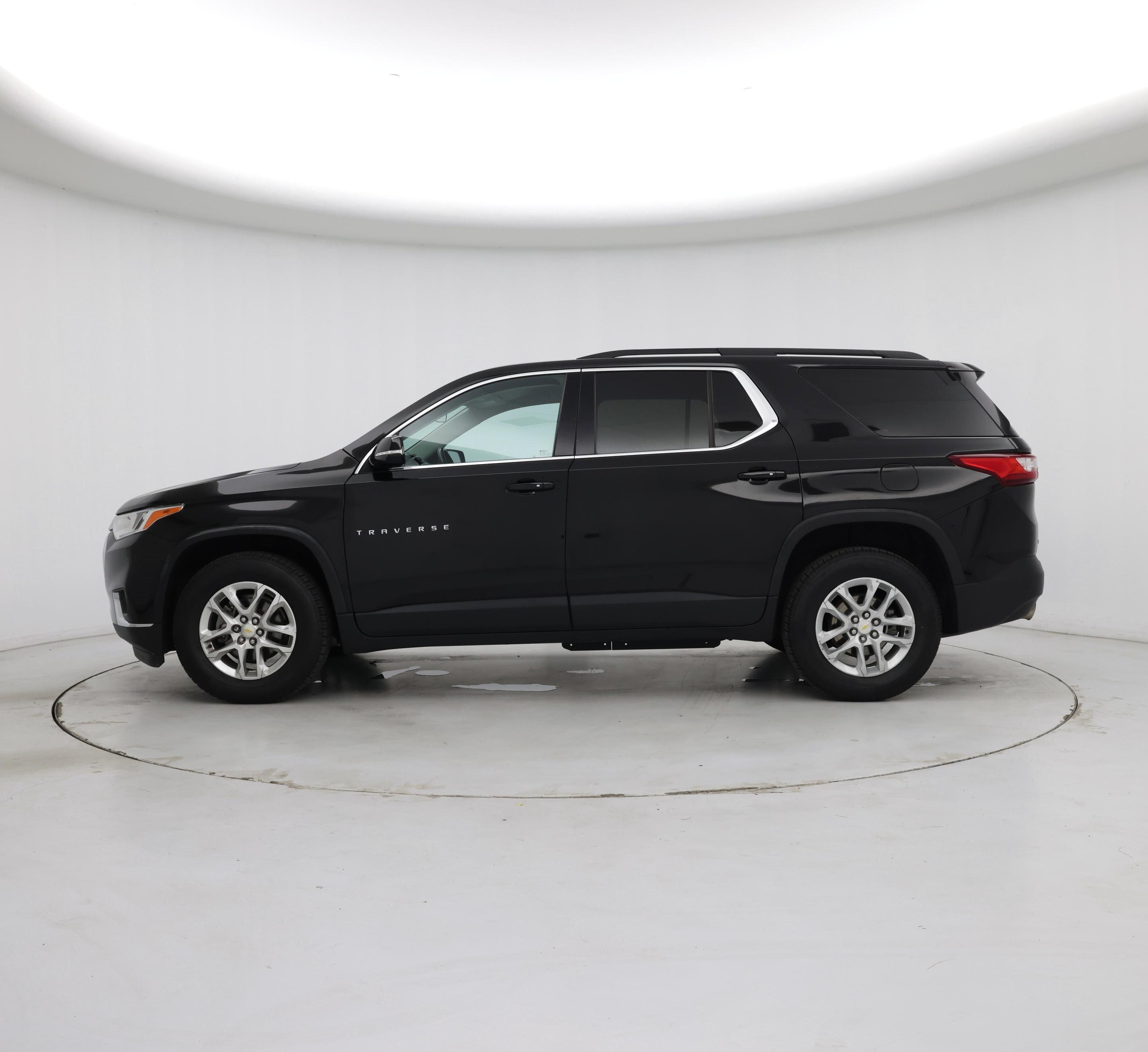 Thumbnail: 2020 Chevrolet Traverse - 3