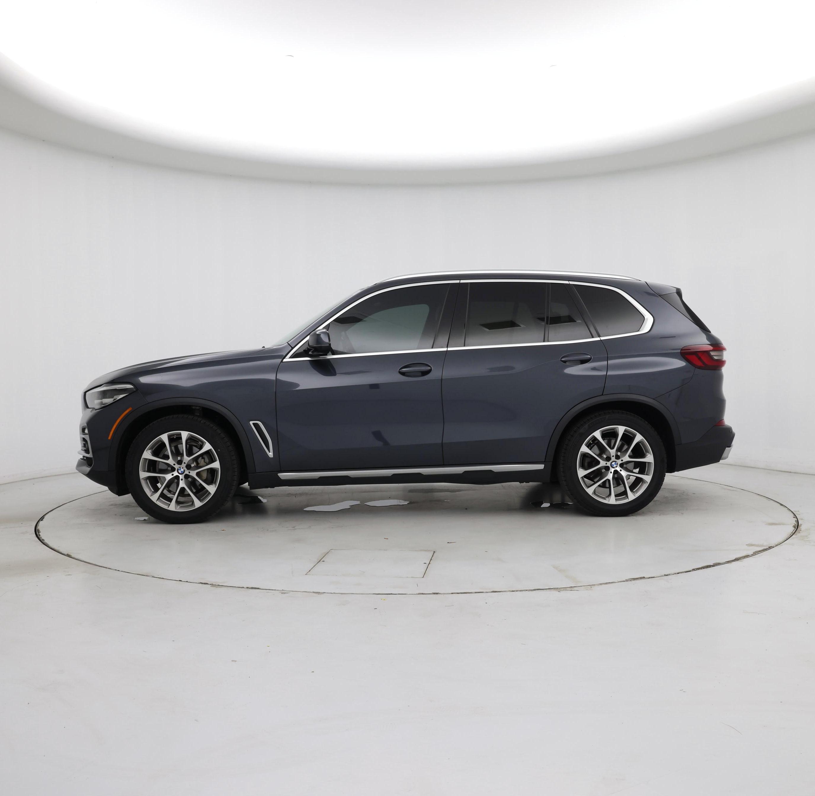 Thumbnail: 2021 BMW X5 - 3