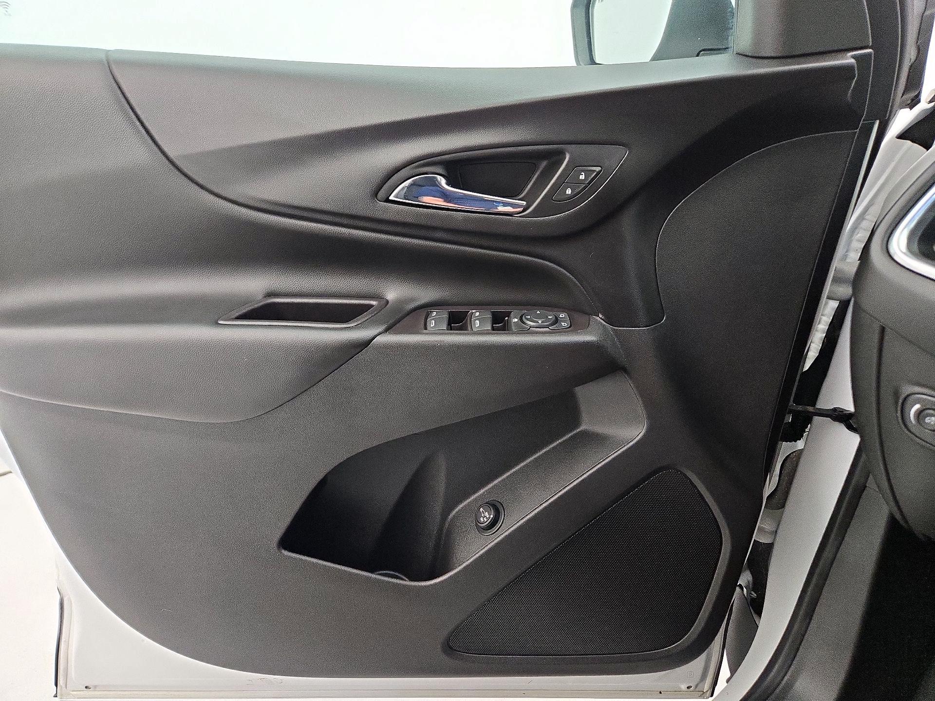 Thumbnail: 2020 Chevrolet Equinox - 12