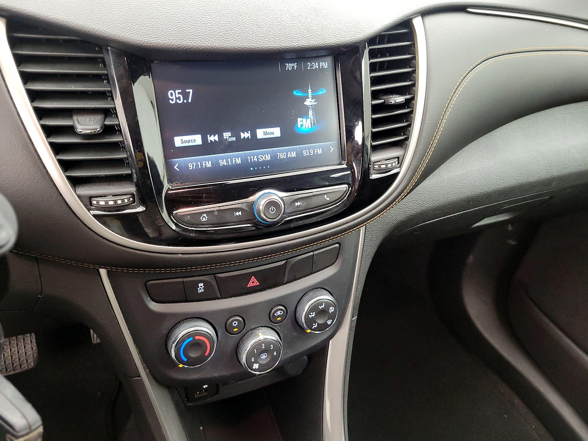 Thumbnail: 2017 Chevrolet Trax - 13
