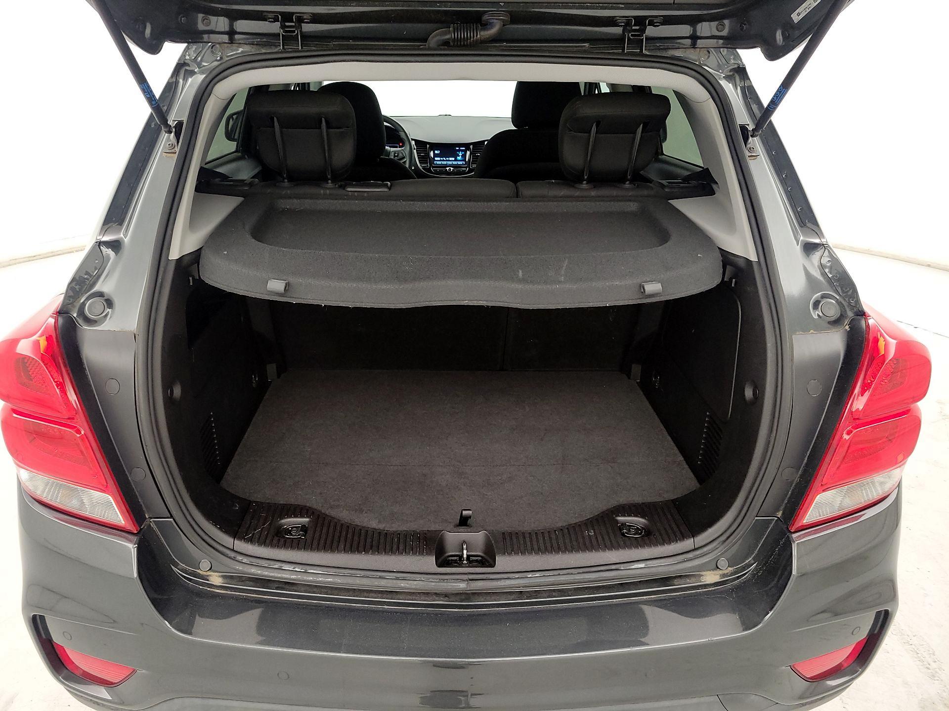 Thumbnail: 2017 Chevrolet Trax - 17