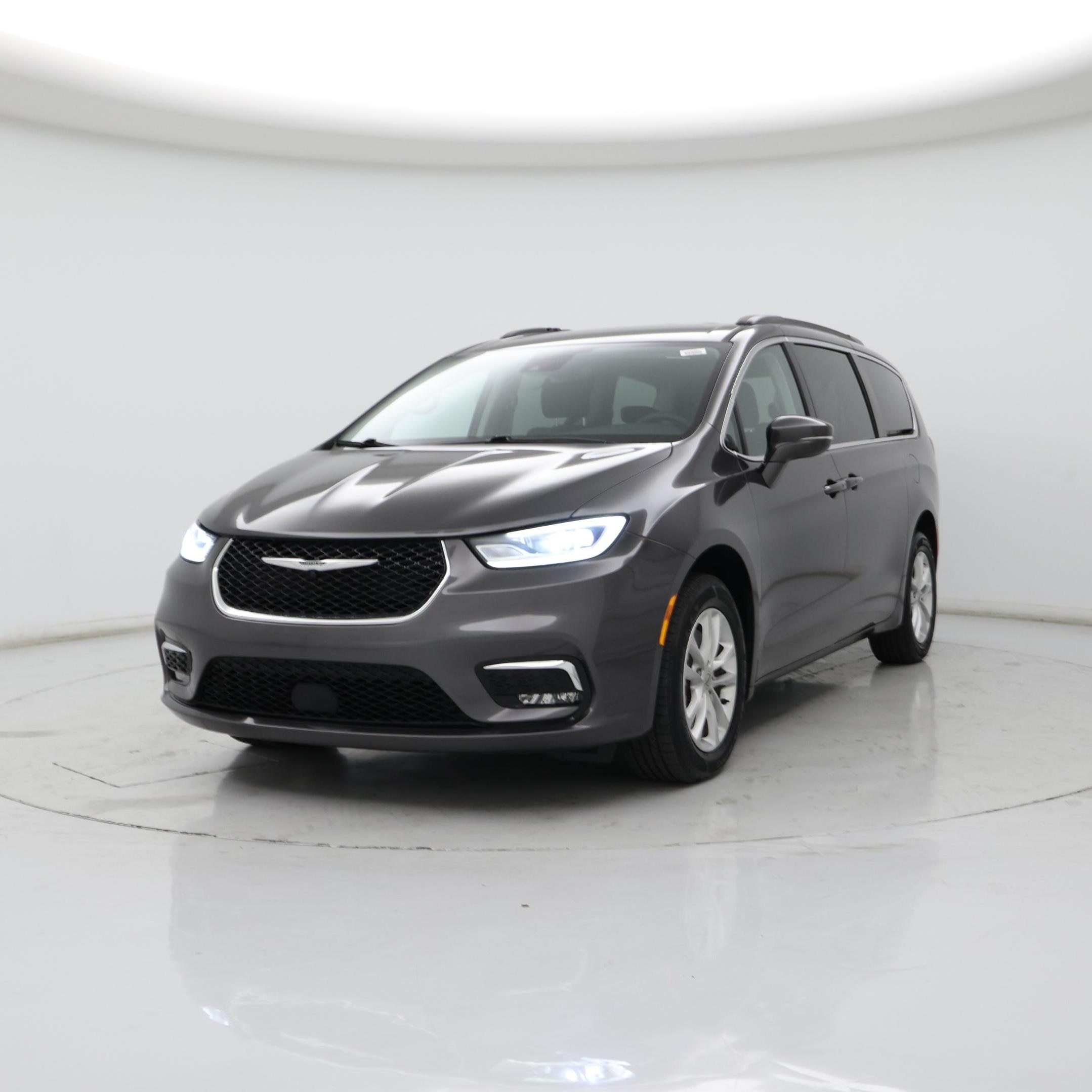 Thumbnail: 2021 Chrysler Pacifica - 4