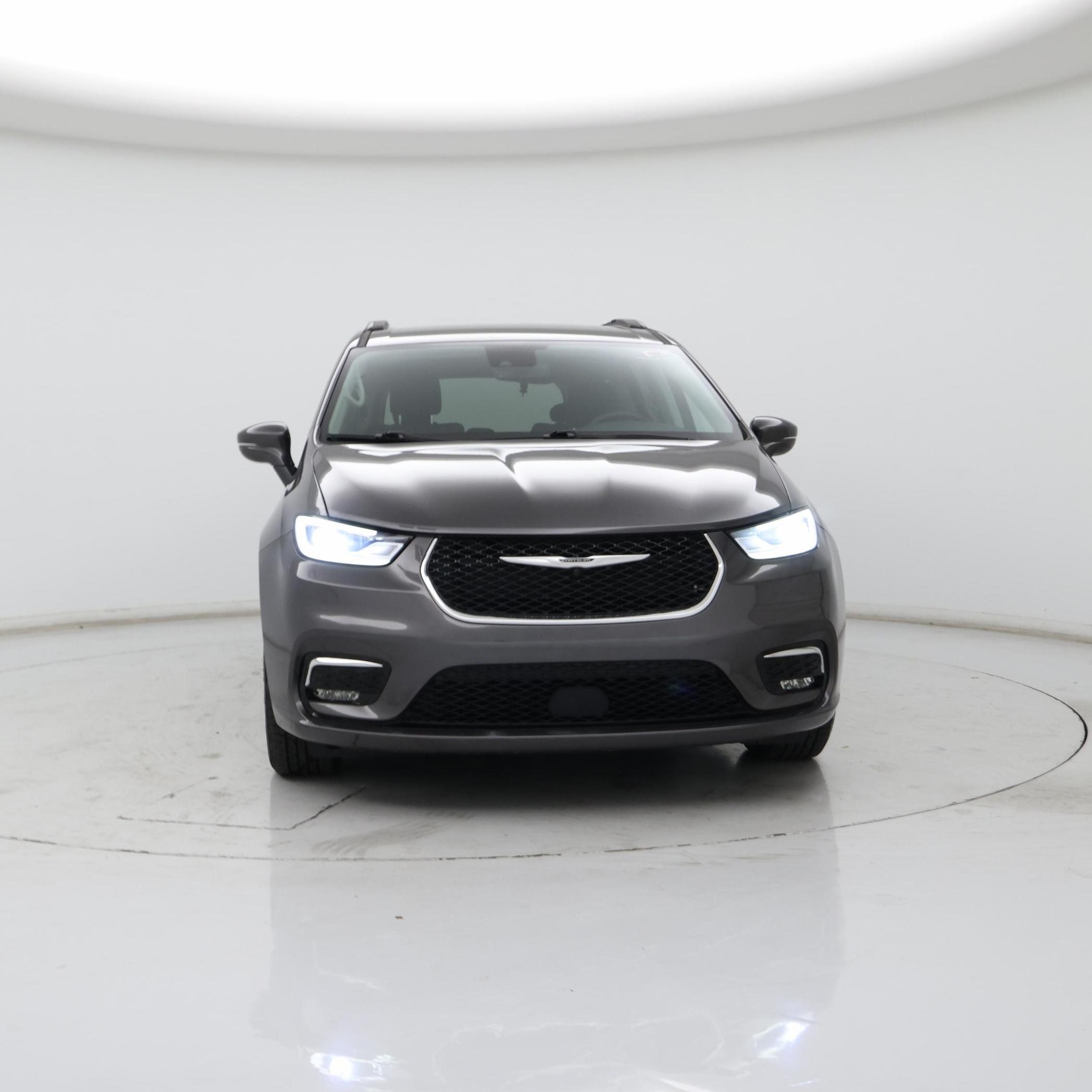 Thumbnail: 2021 Chrysler Pacifica - 5