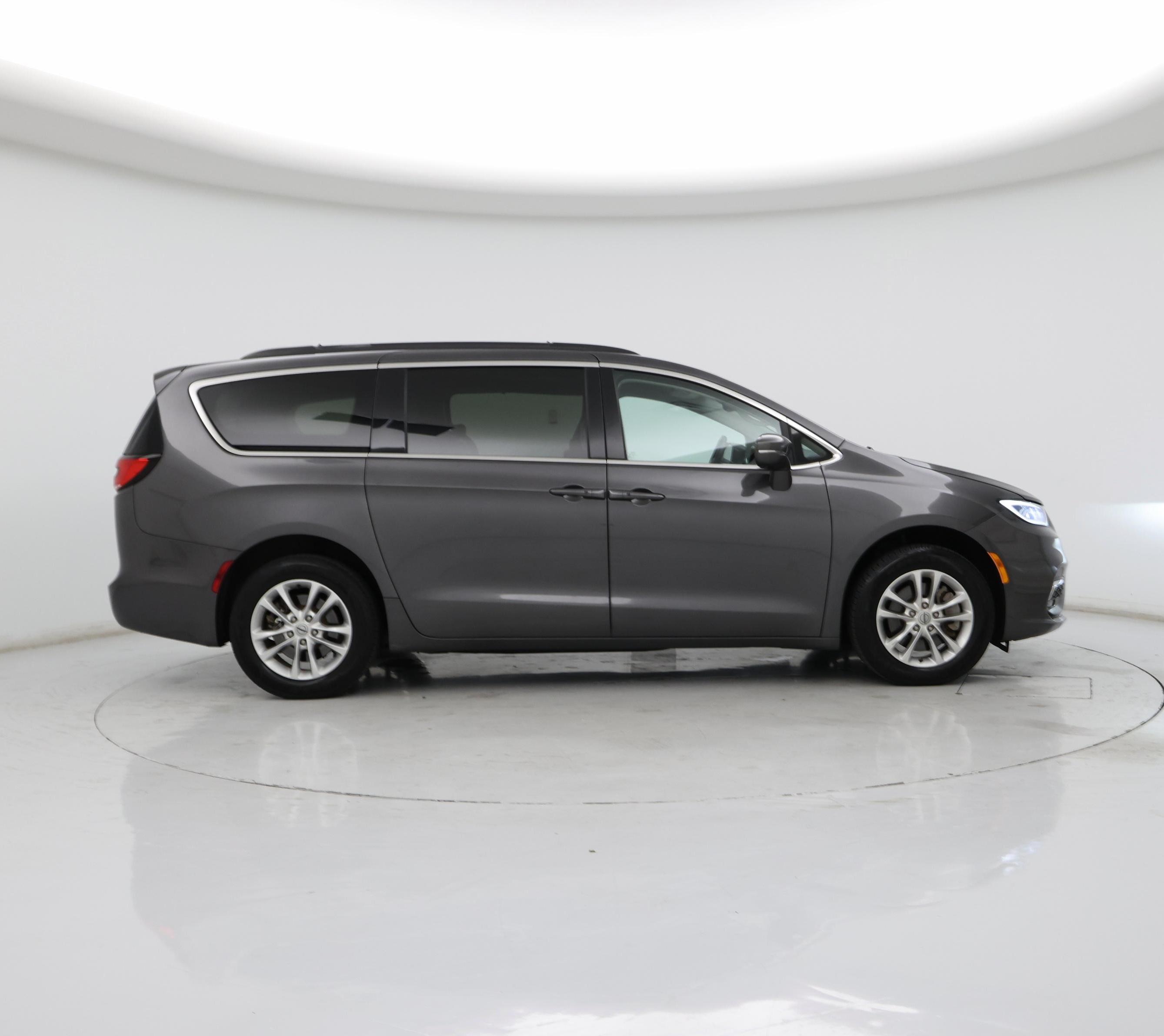 Thumbnail: 2021 Chrysler Pacifica - 7