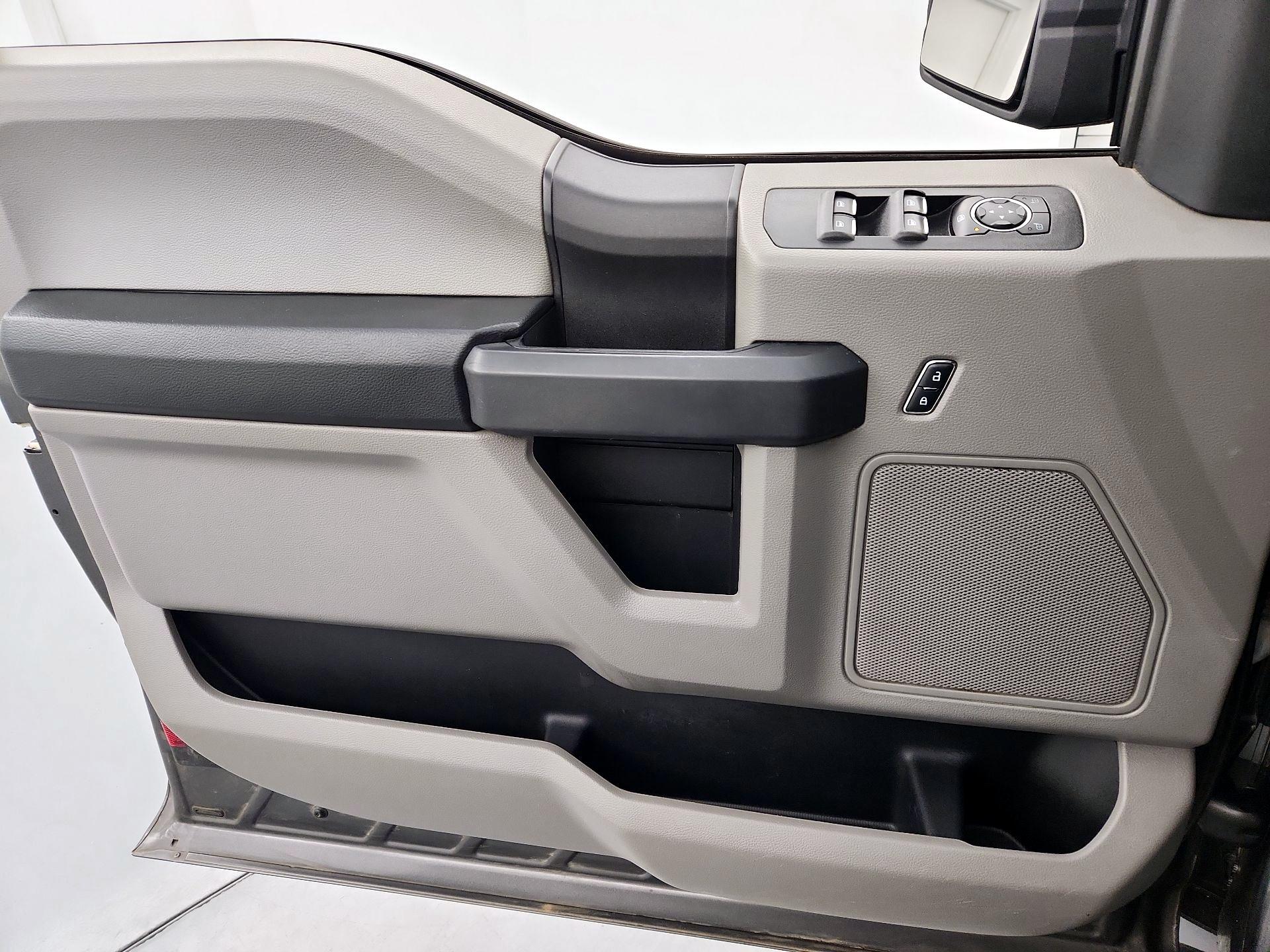 Thumbnail: 2017 Ford F-150 - 12