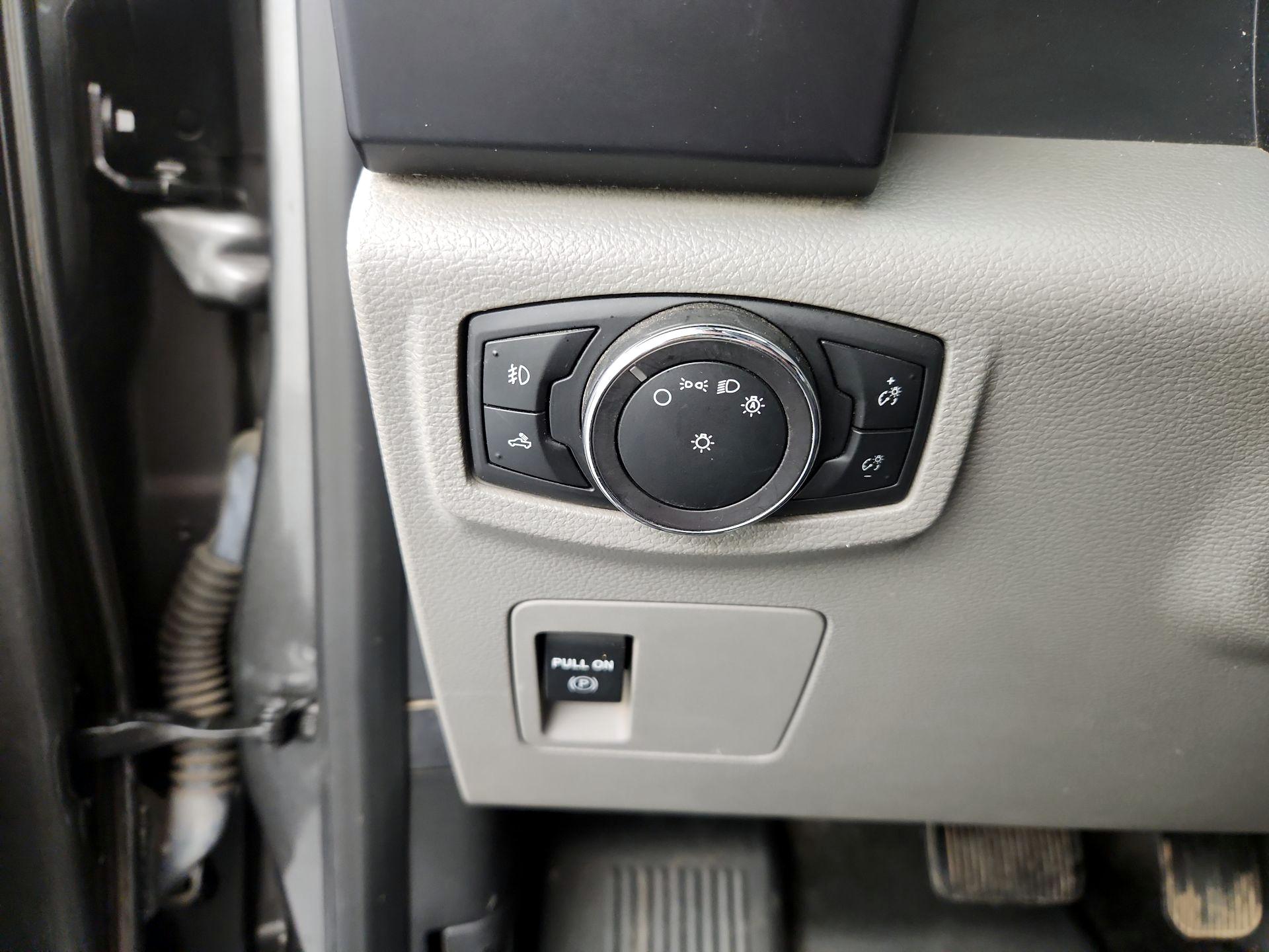 Thumbnail: 2017 Ford F-150 - 13