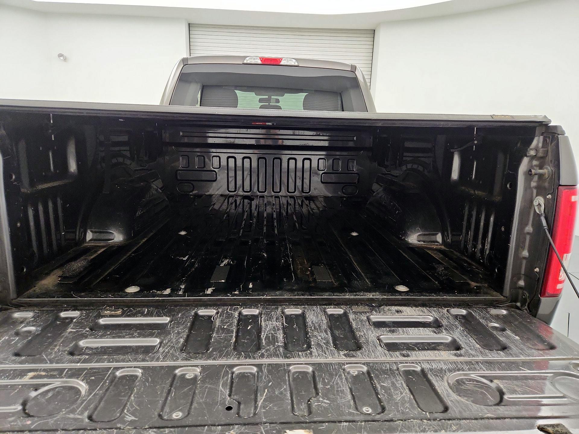 Thumbnail: 2017 Ford F-150 - 20